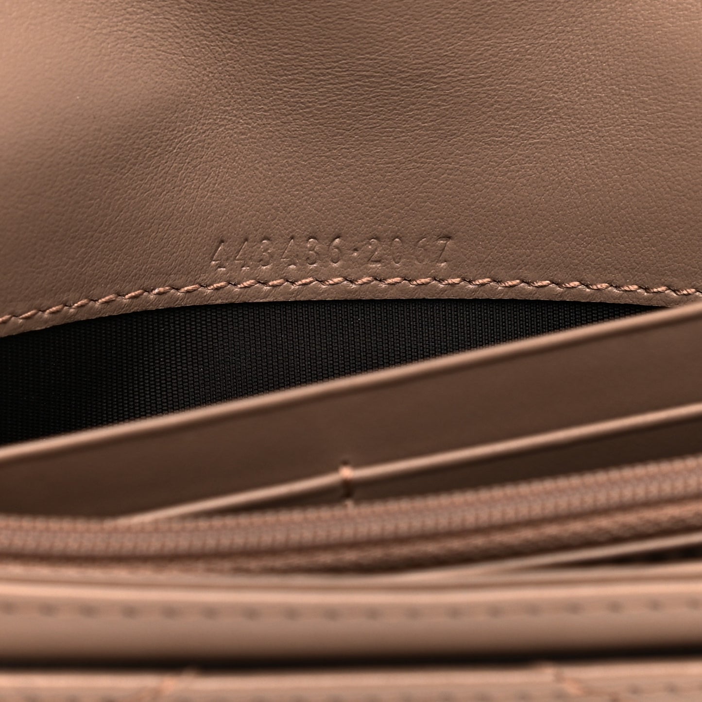 Calfskin Matelasse GG Marmont Continental Wallet Porcelain Rose