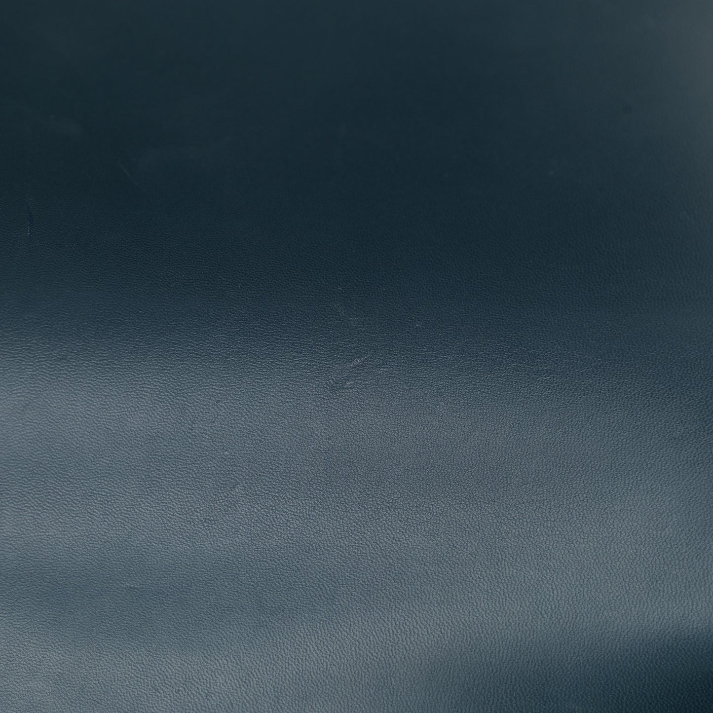 Glazed Calfskin New Medium Boy Flap Blue