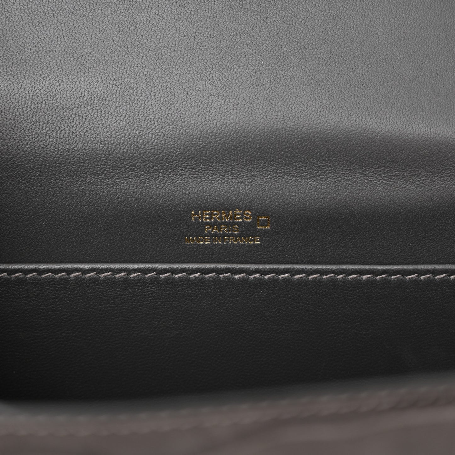 Matte Alligator Mini Sac Roulis Graphite
