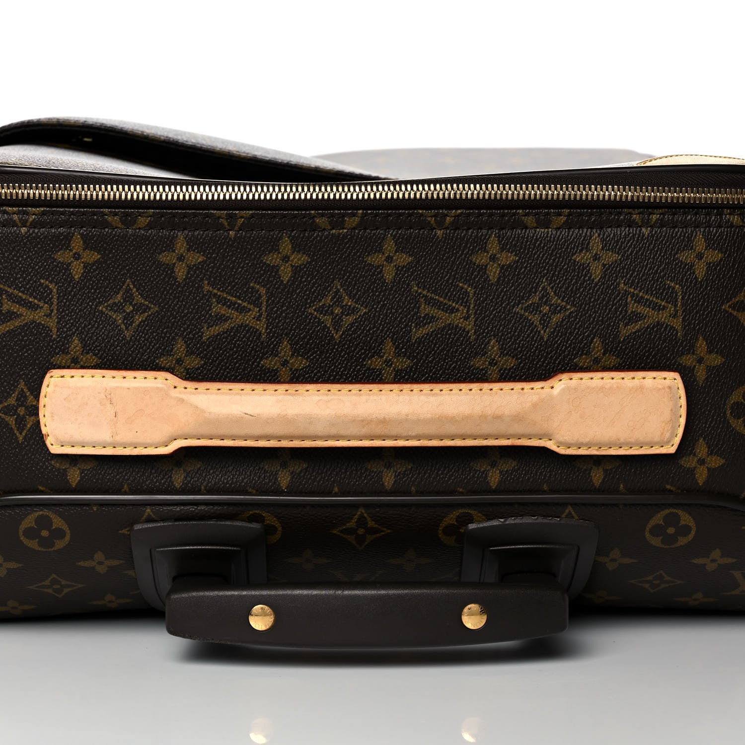 Louis Vuitton Monogram Pegase 60 18 of 19