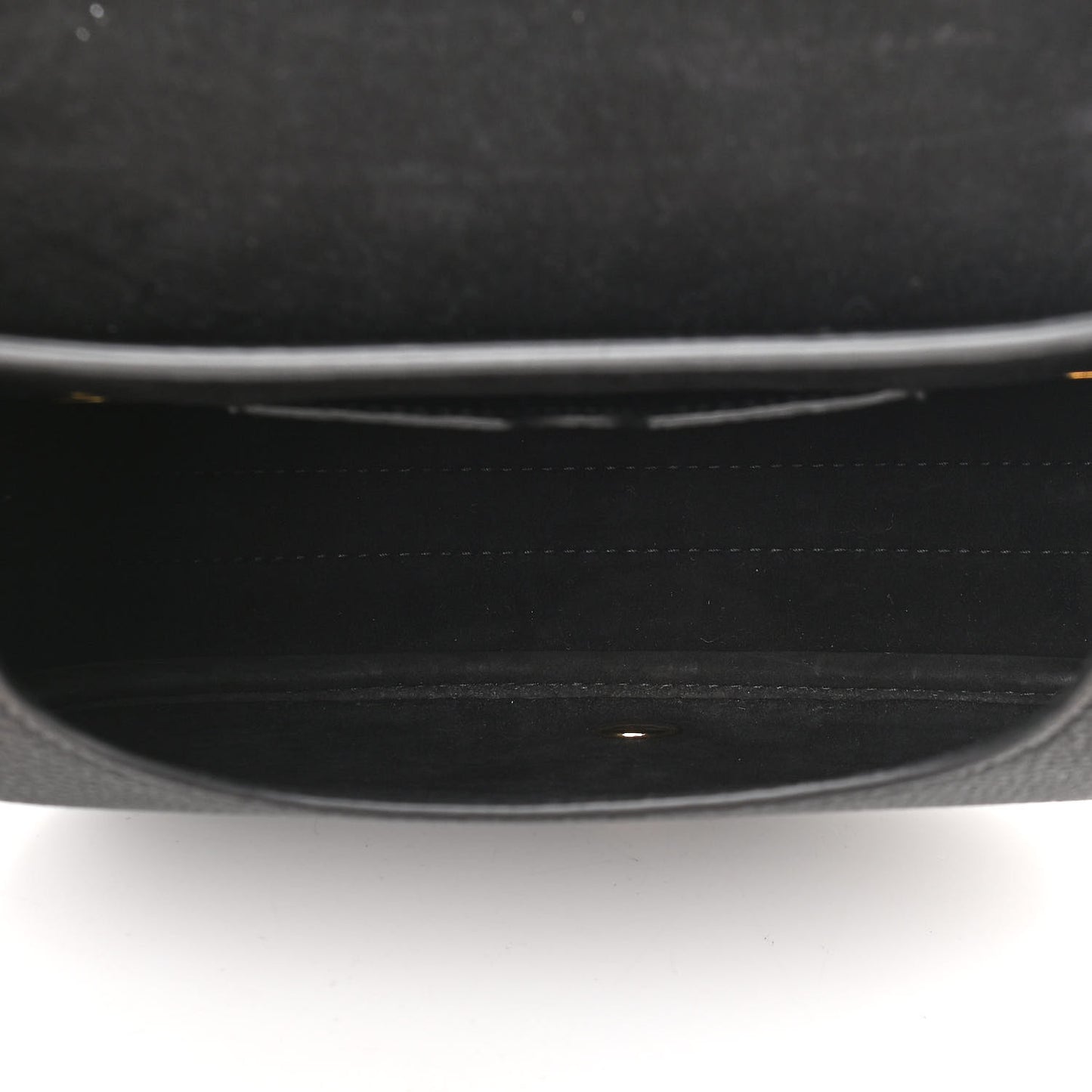Grained Calfskin Medium Bobby Flap Black