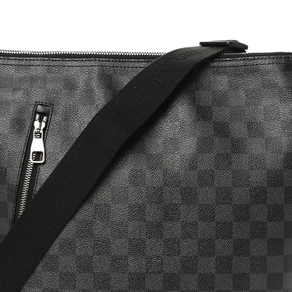 Louis Vuitton Damier Graphite Mick GM 7 of 9