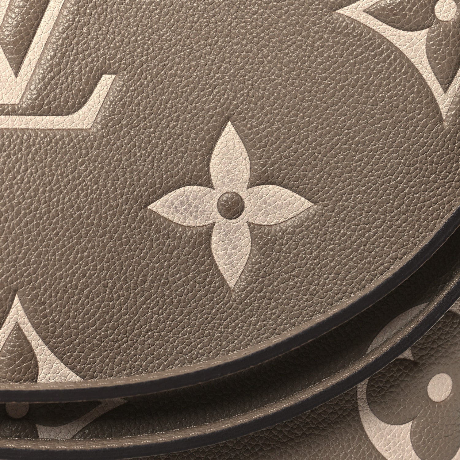 Louis Vuitton Empreinte Monogram Giant Neonoe MM Tourterelle Creme 12 of 12