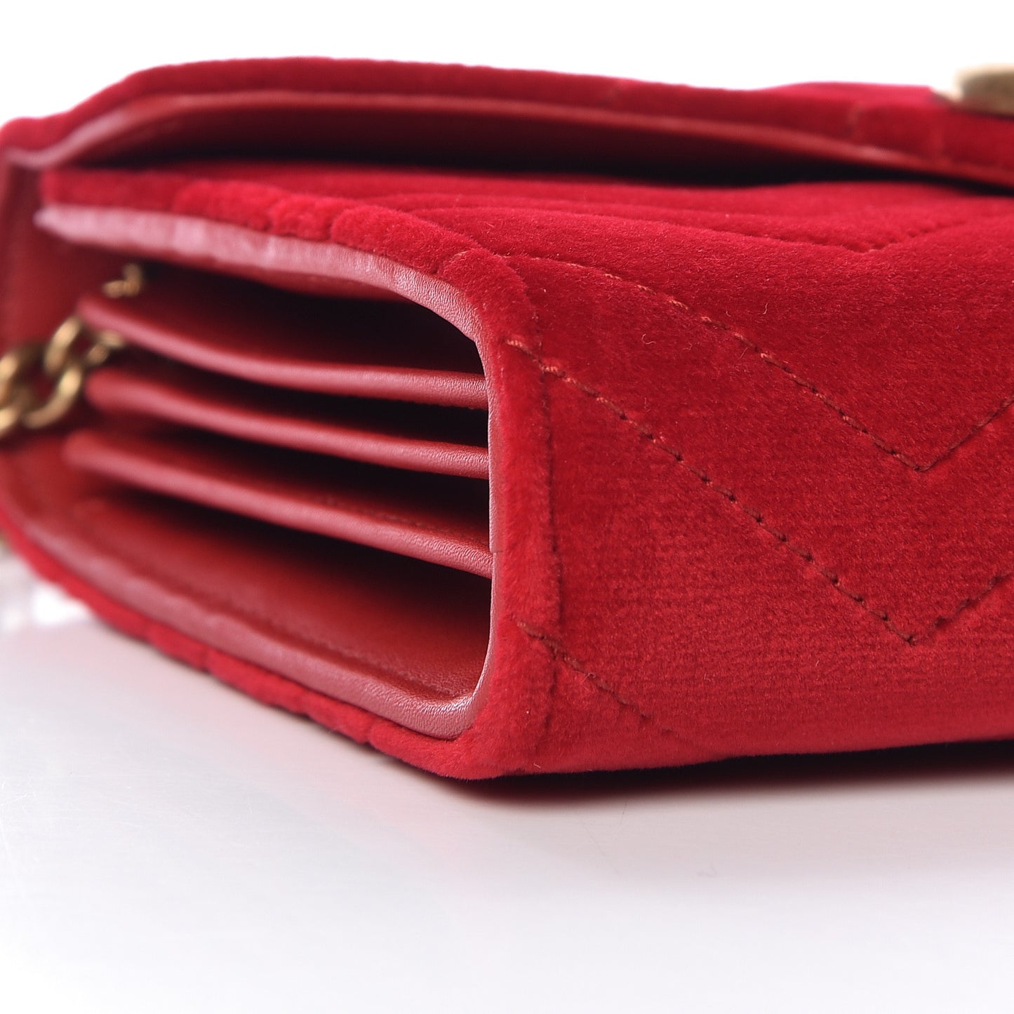 Velvet Matelasse GG Marmont Chain Wallet Hibiscus Red