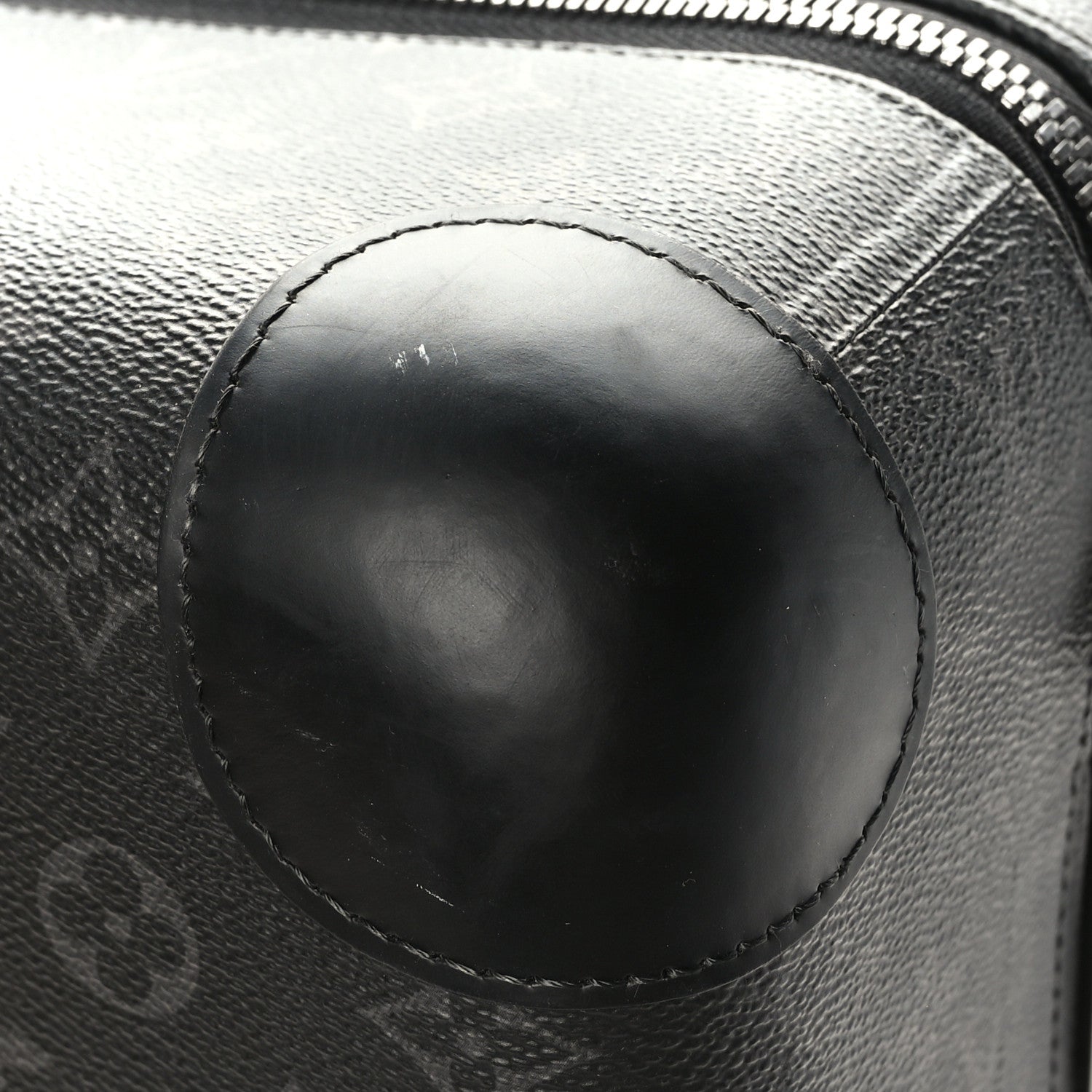Louis Vuitton Monogram Eclipse Horizon 55 8 of 8
