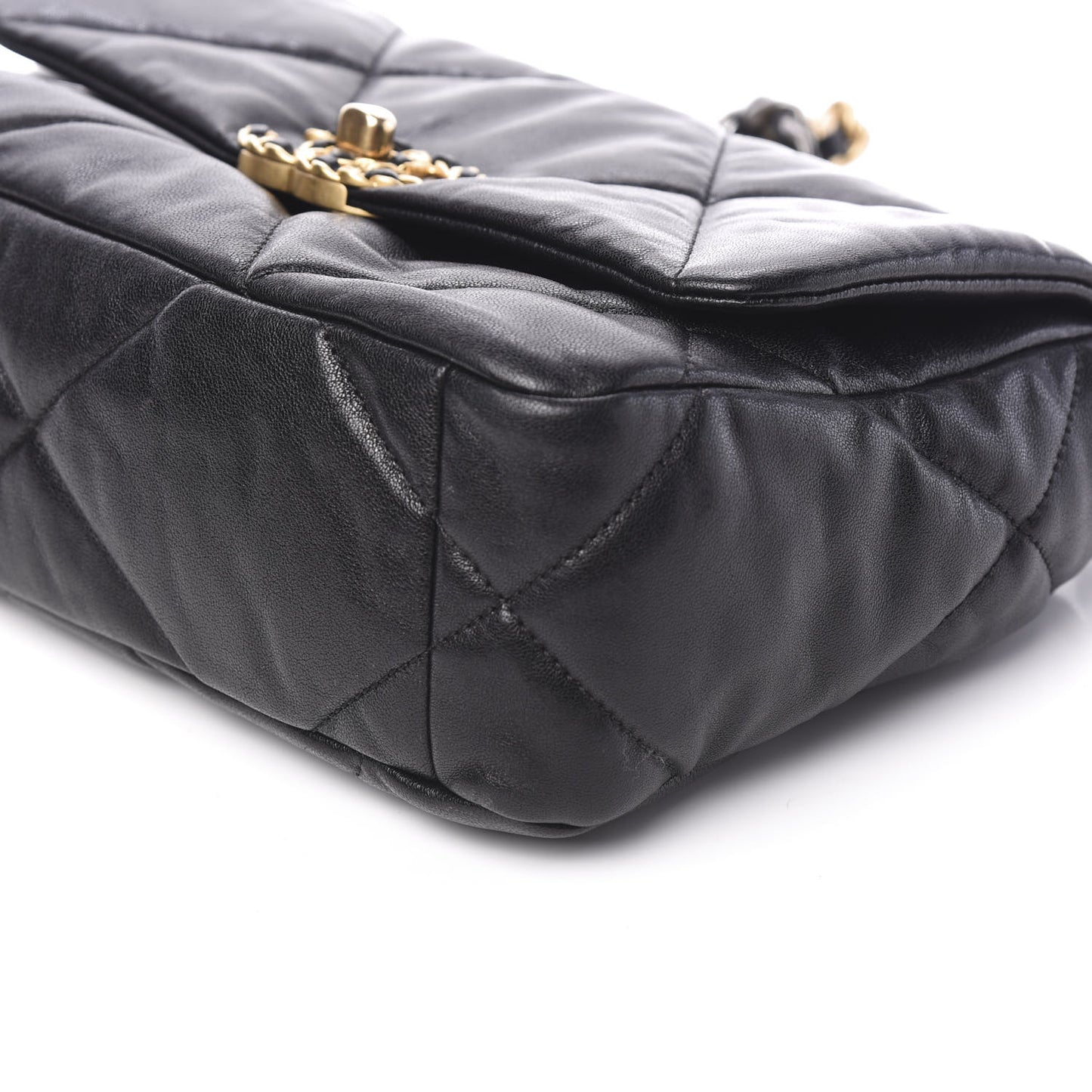 Goatskin Quilted Medium 19 Flap Black