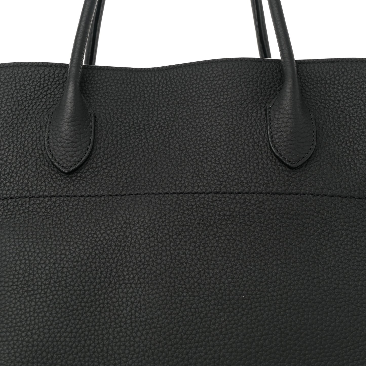 Grained Calfskin Soft Margaux 17 Black
