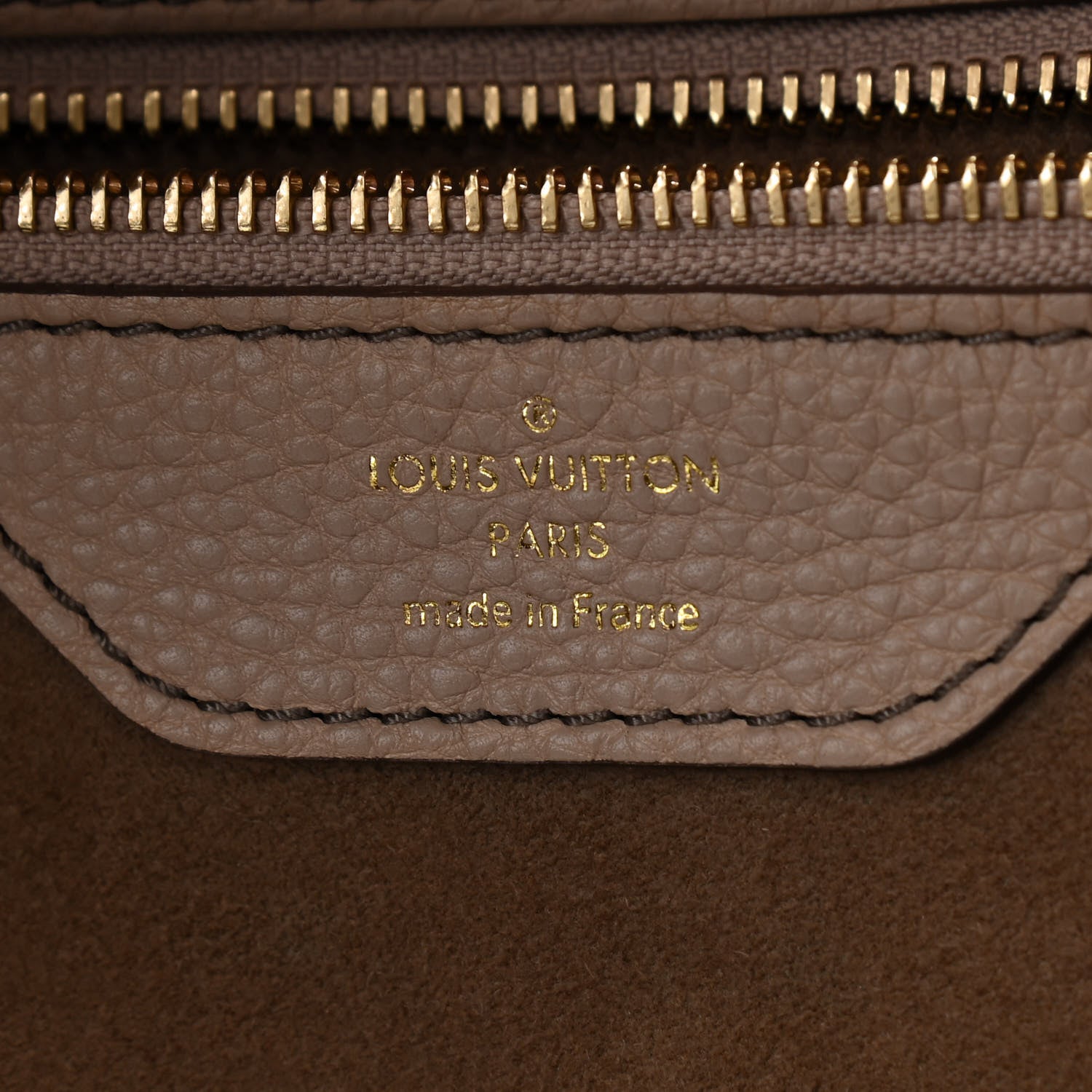 Louis Vuitton Mahina L Coquille 6 of 10