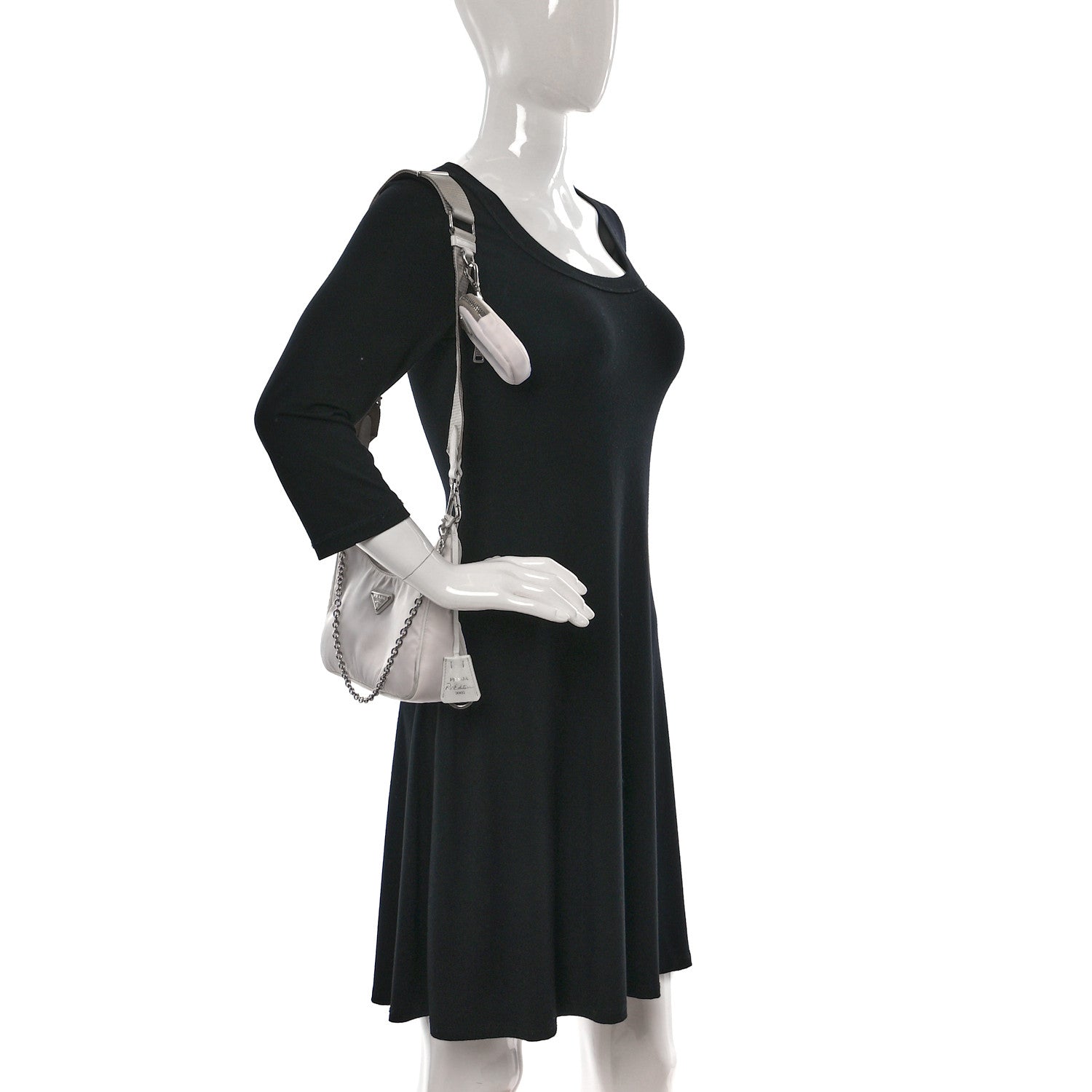 Prada Nylon Re-Edition 2005 Shoulder Bag White 2 of 16