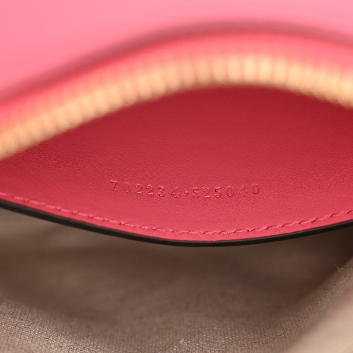 Calfskin GG Matelasse Small Shoulder Bag Rhodamine Pink Natural
