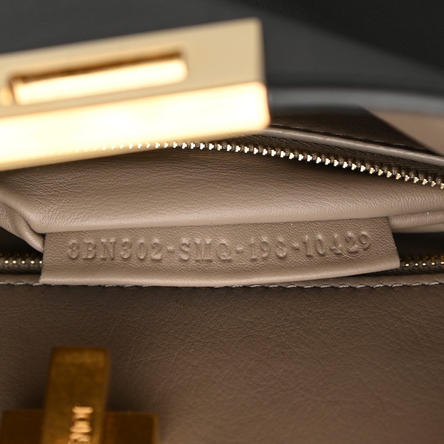 Fendi Vitello Tahiti Burro Medium Peekaboo Iconic Essentially Satchel Black Corda 7 of 11