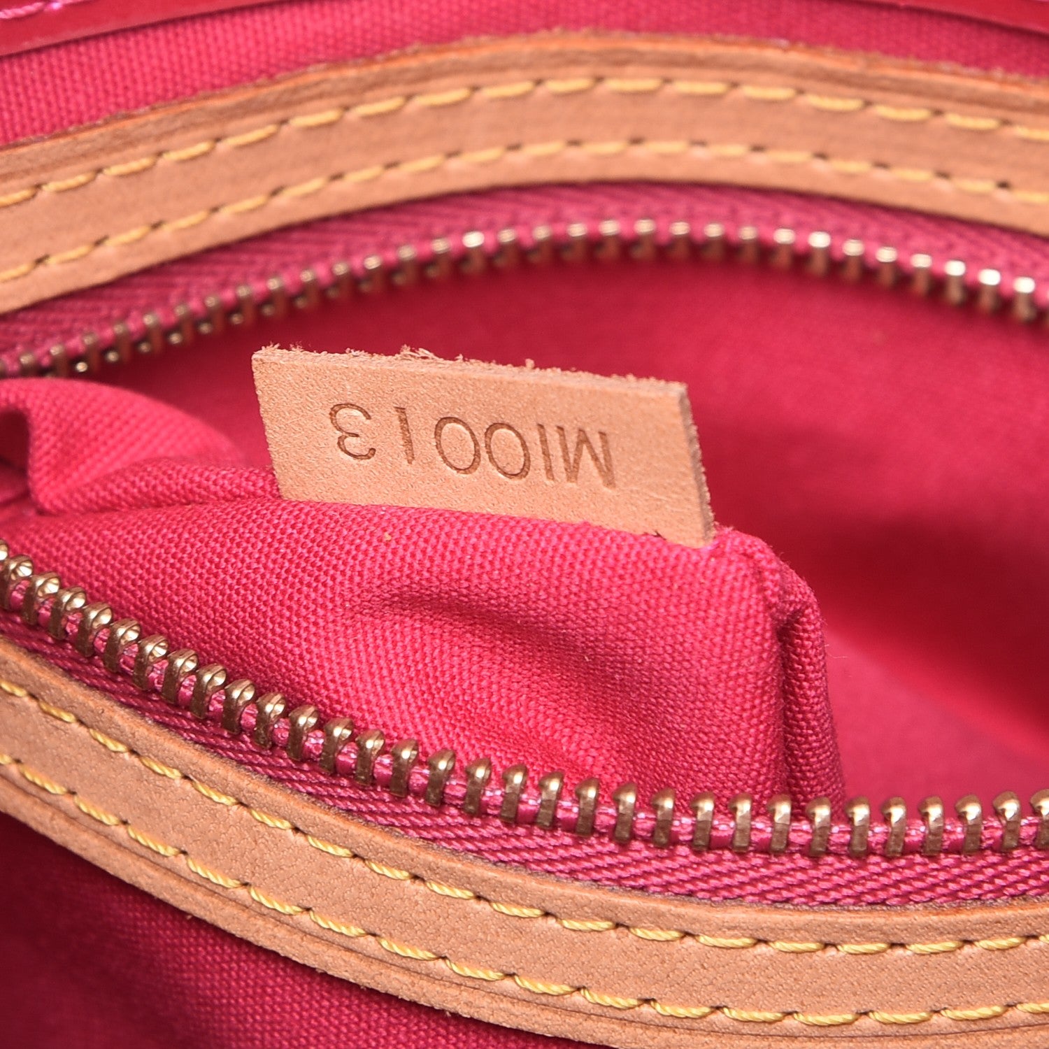 Louis Vuitton Vernis Reade PM Fuchsia 7 of 9