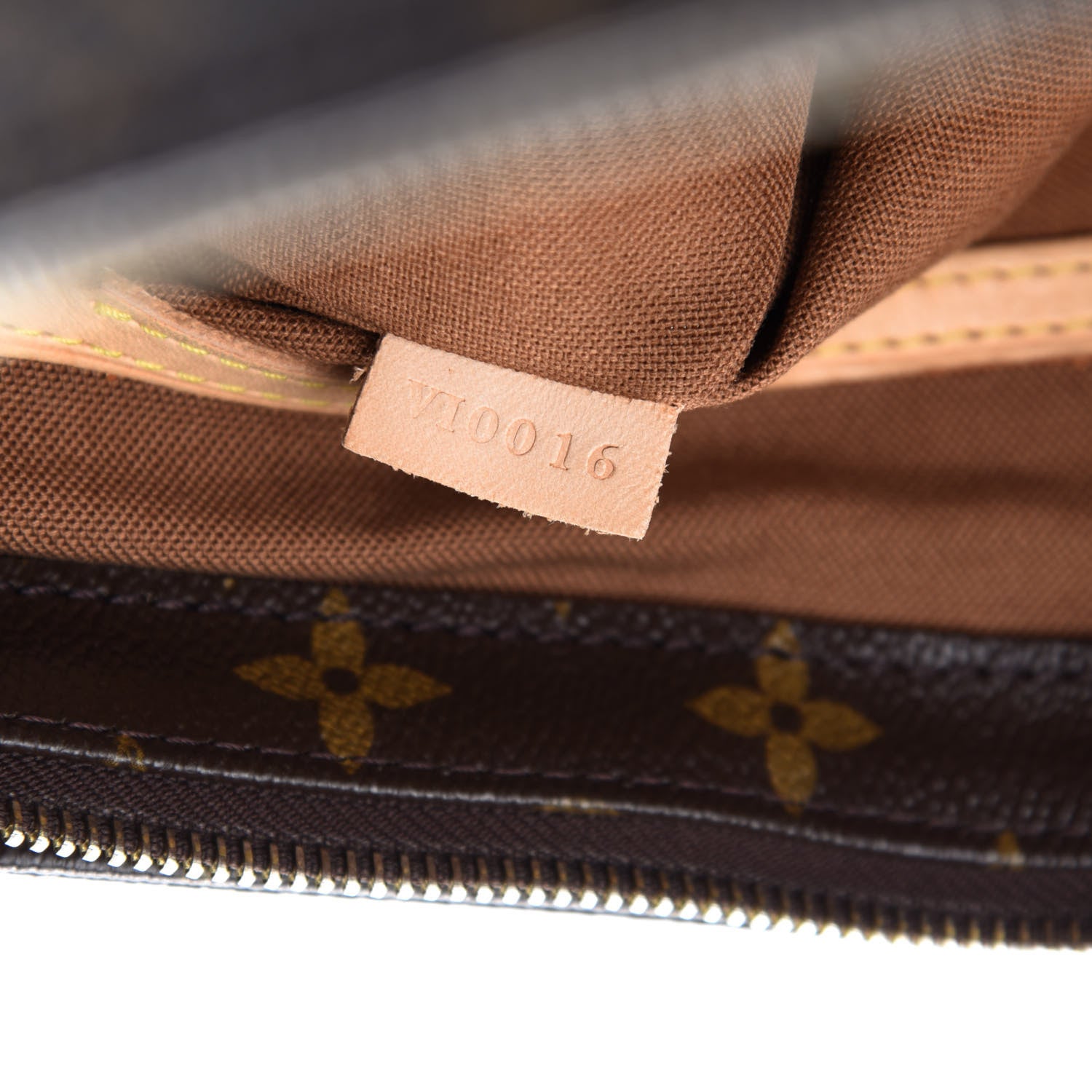 Louis Vuitton Monogram Cabas Mezzo 10 of 11
