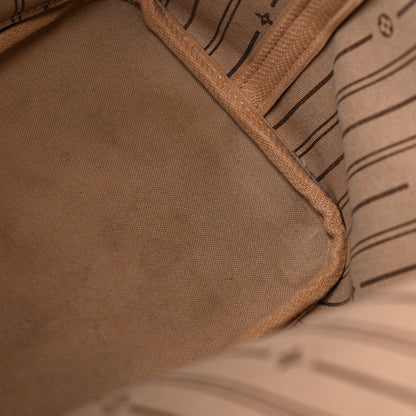 Louis Vuitton Monogram Neverfull MM 13 of 18