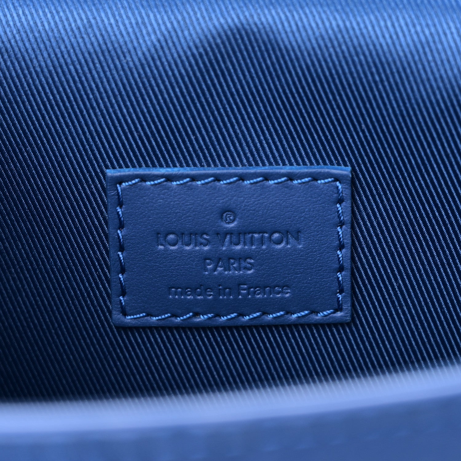 Louis Vuitton Taurillon Monogram Steamer Wearable Wallet Sapphire 6 of 9