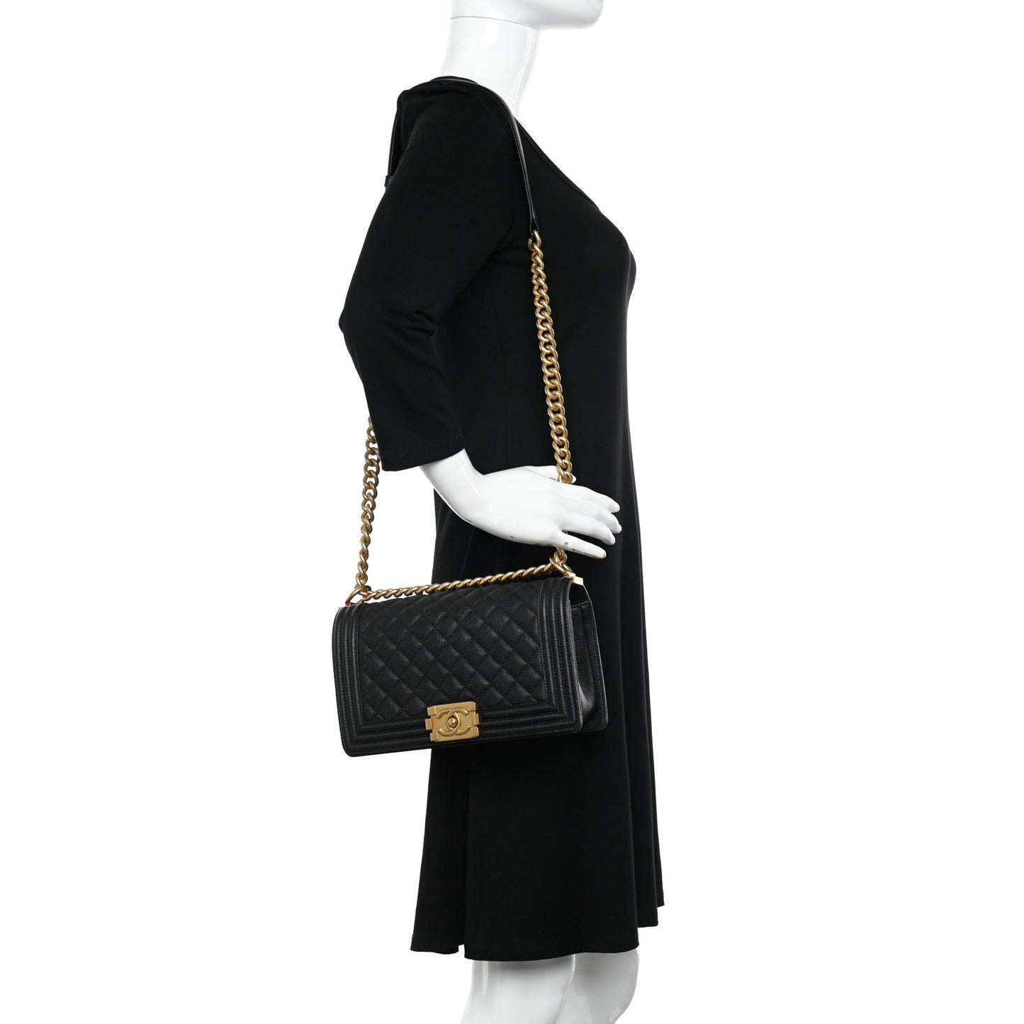 Caviar Quilted Medium Boy Flap Black