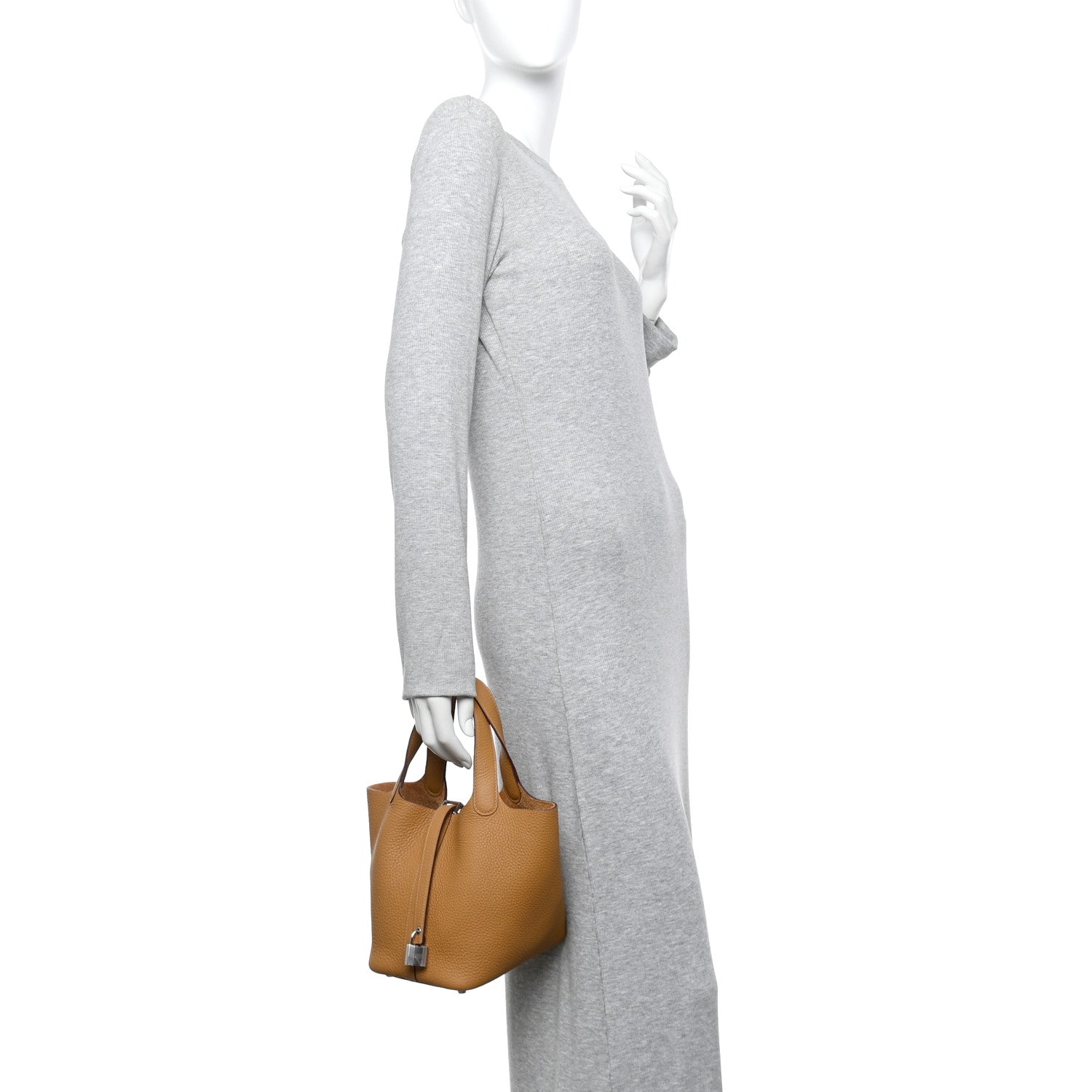 Hermes Taurillon Clemence Picotin Lock 18 PM Biscuit 2 of 11