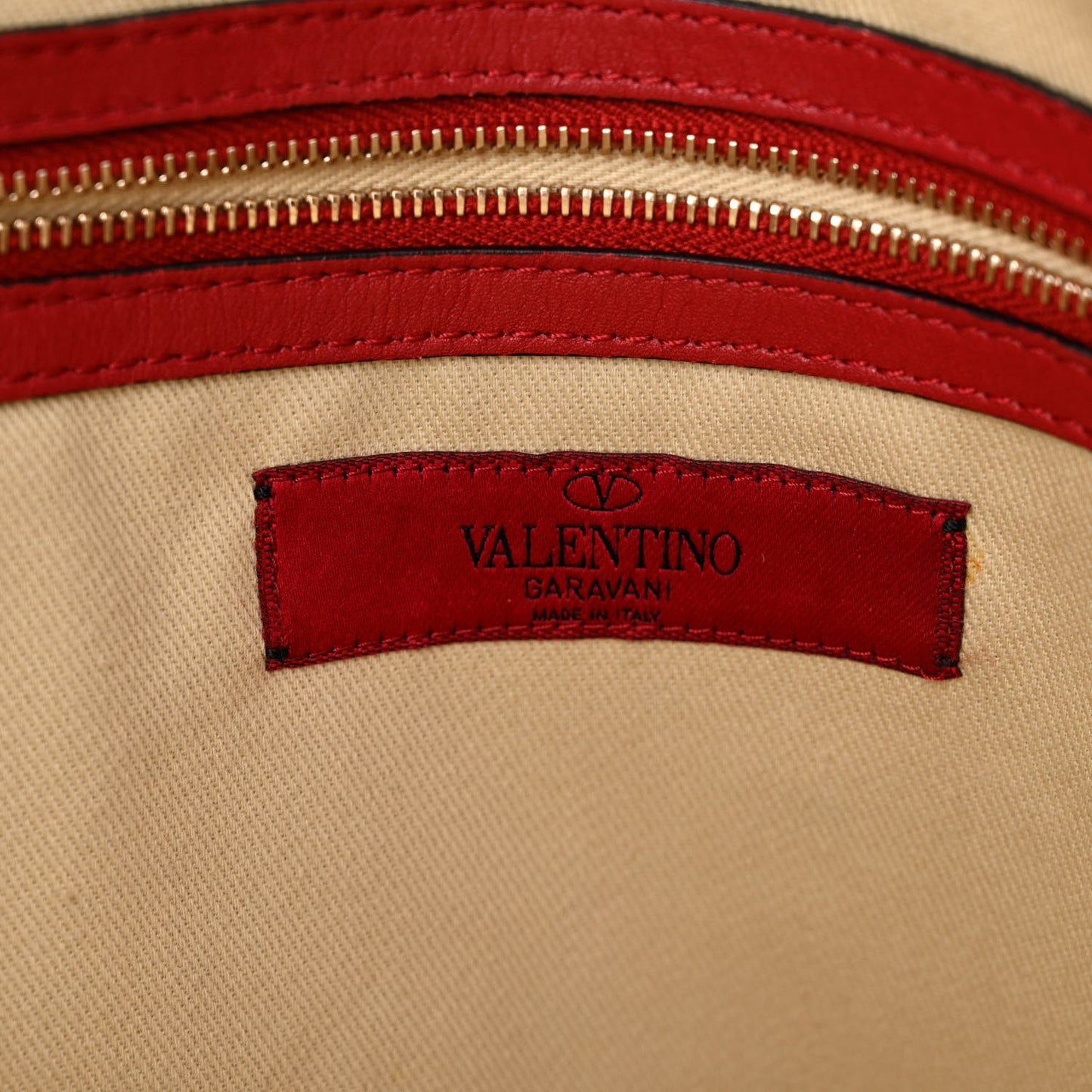 Vitello Rockstud Dome Shopper Rosso Valentino
