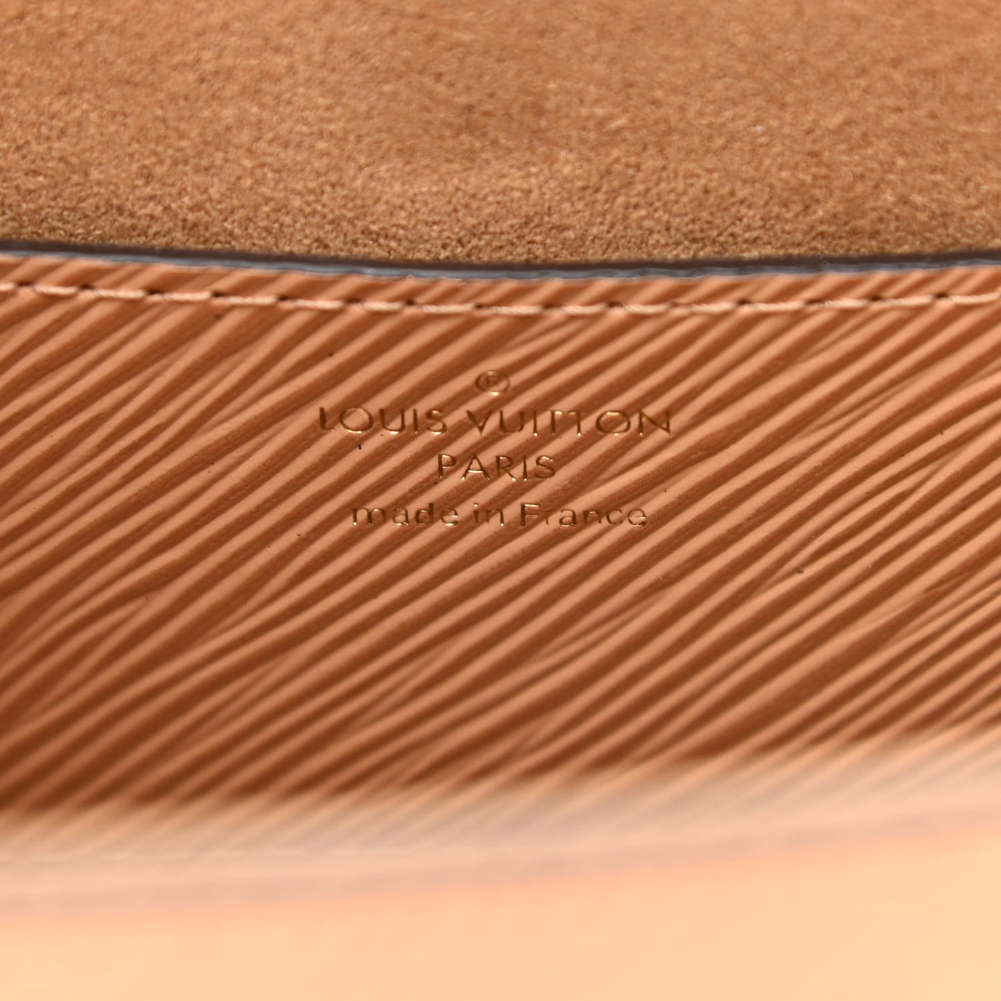Epi Twist Shoulder Bag MM Camel