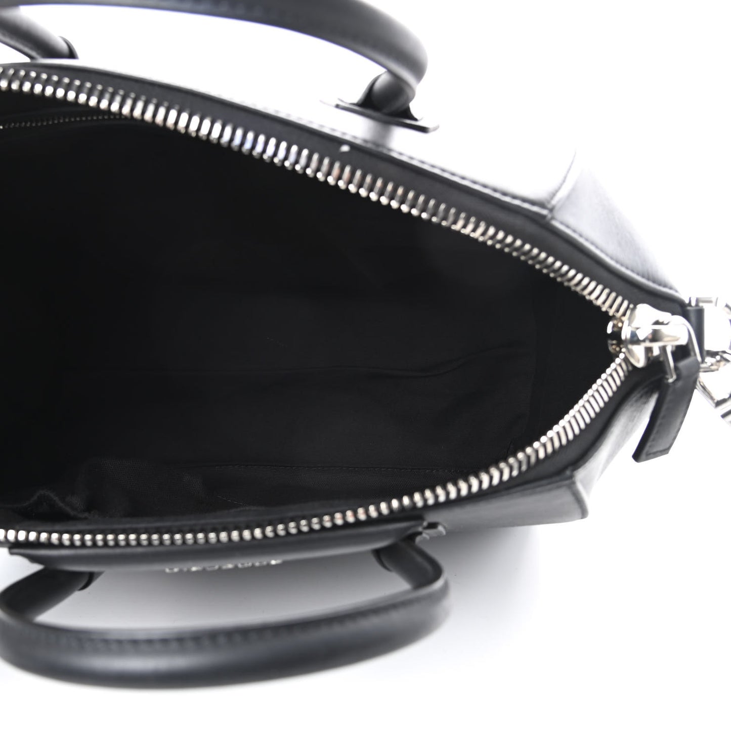 Calfskin Medium Metal Antigona Black