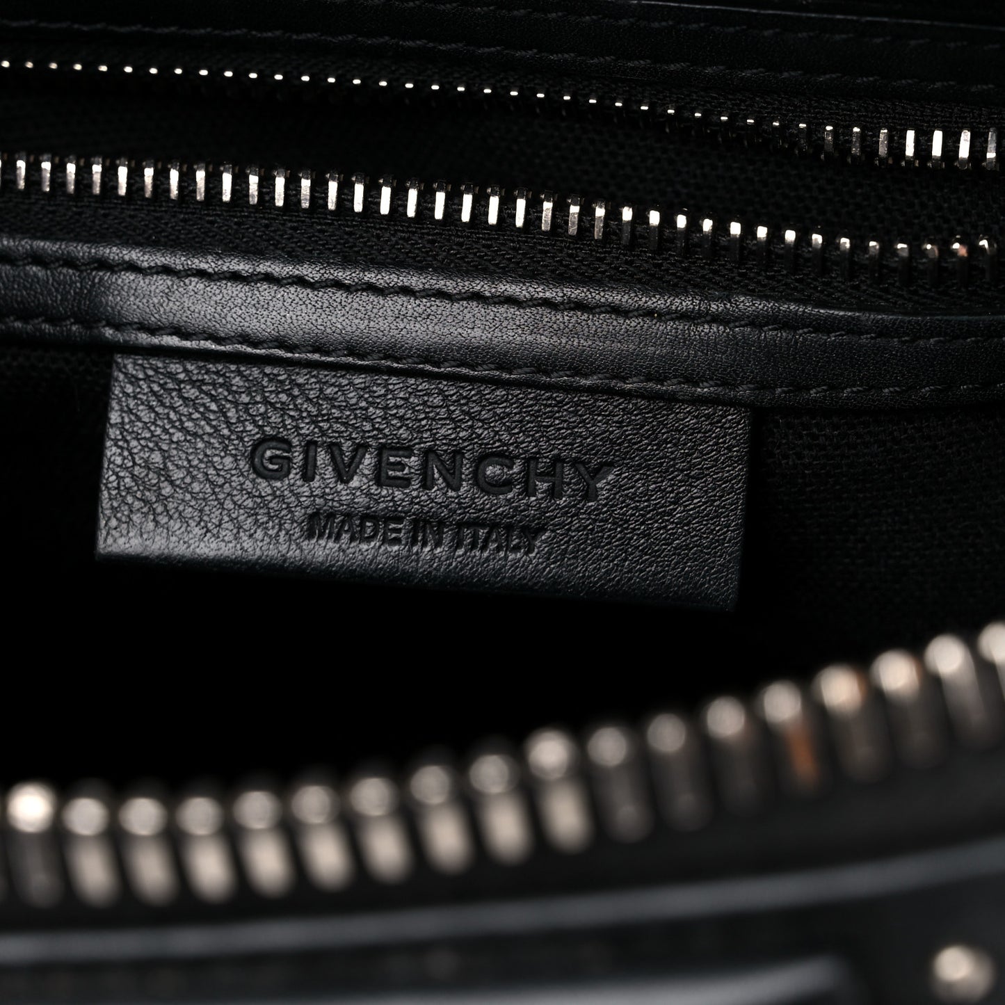 Smooth Calfskin Small Studded Antigona Black