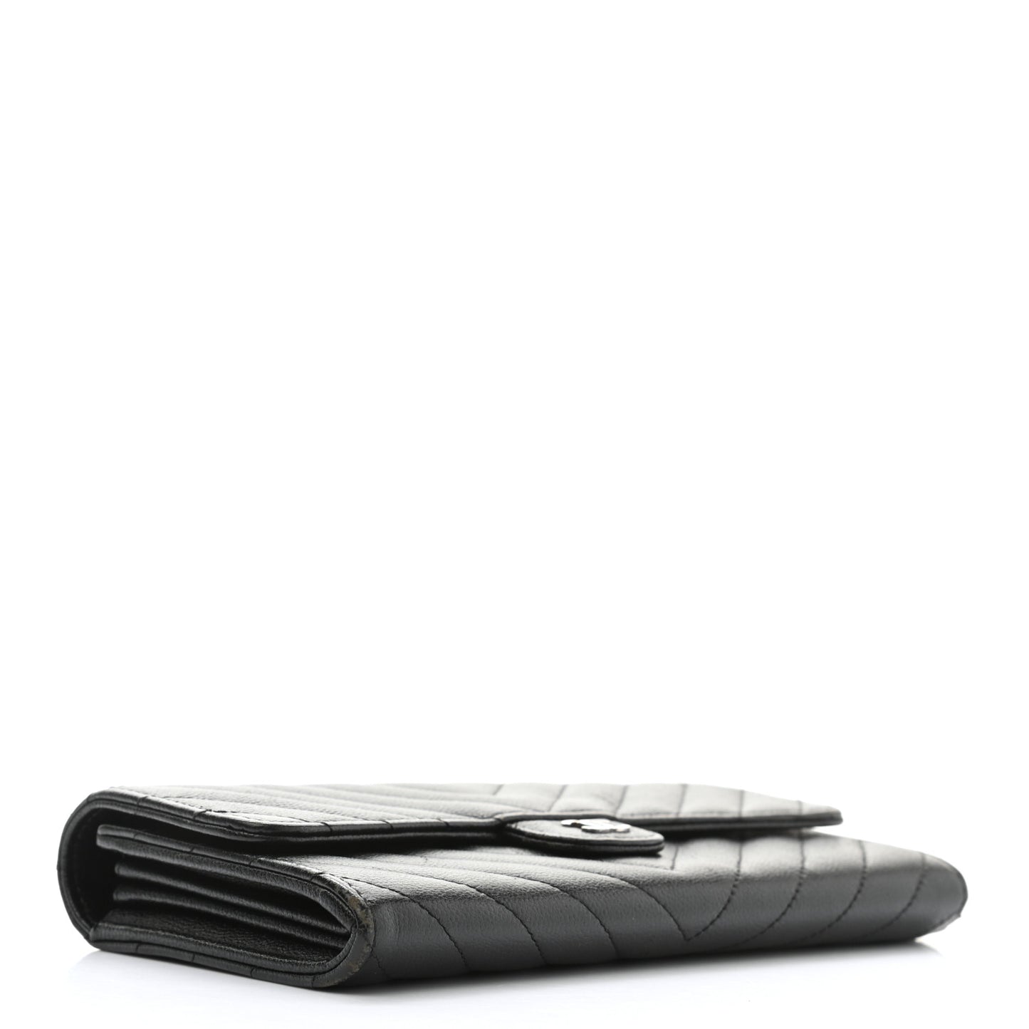 Caviar Chevron Quilted Large Gusset Flap Wallet Black