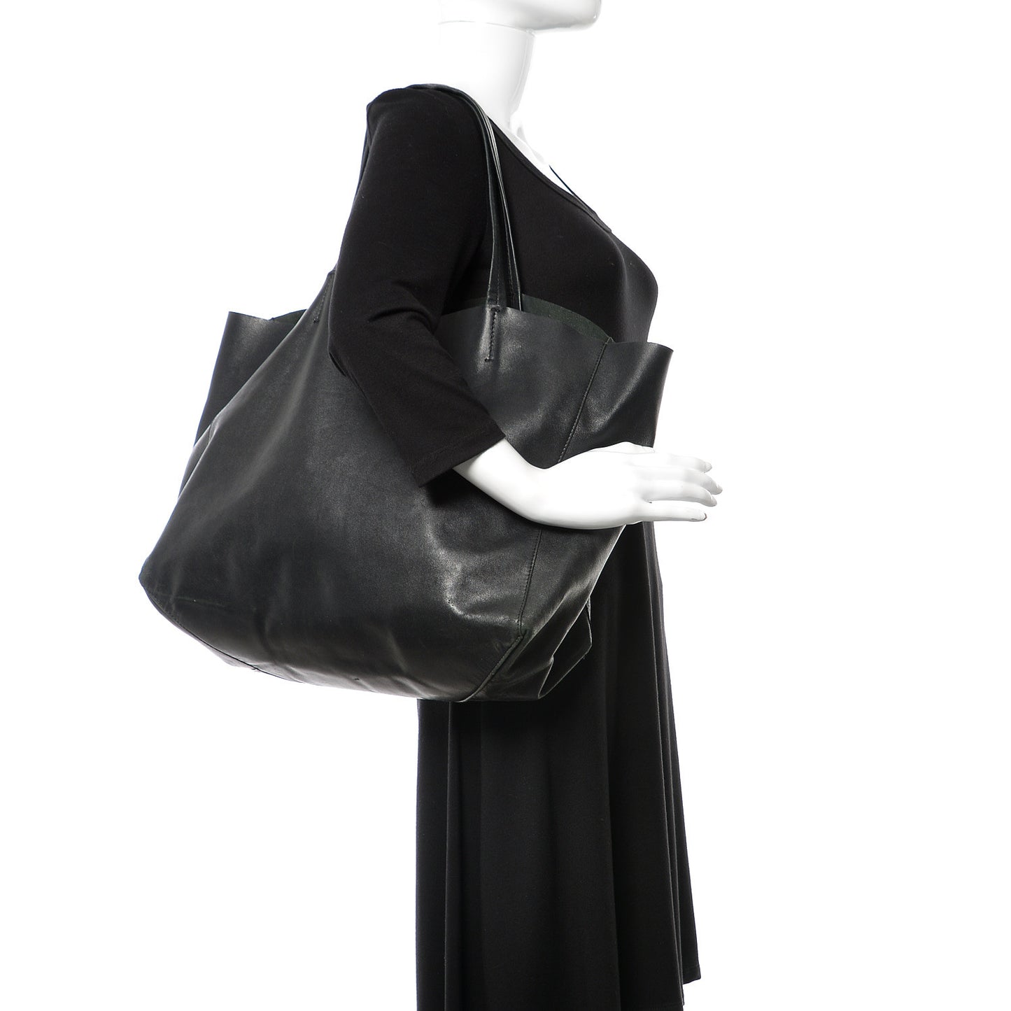 Grained Calfskin Horizontal Cabas Black
