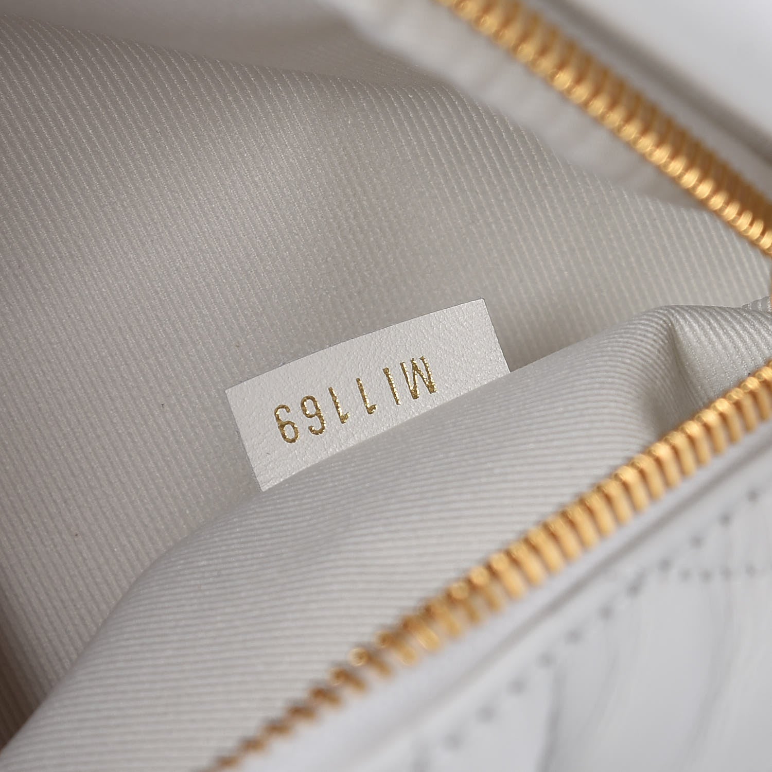 Louis Vuitton Calfskin New Wave Bumbag Snow 7 of 9