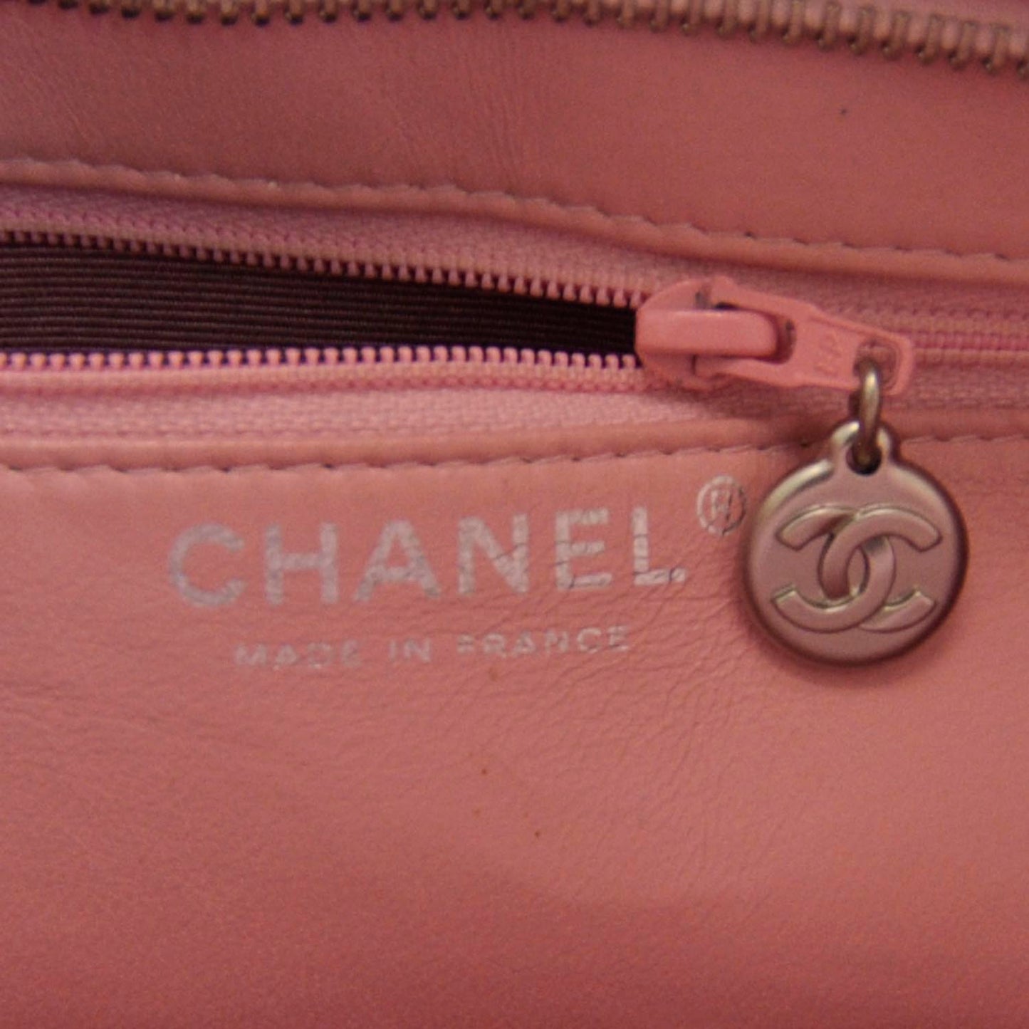 Caviar Medallion Tote Pink