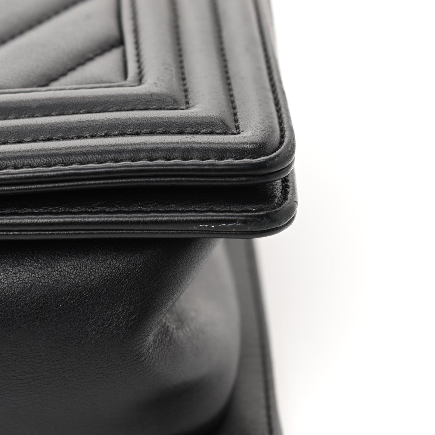 Lambskin Chevron Quilted Medium Boy Flap Black