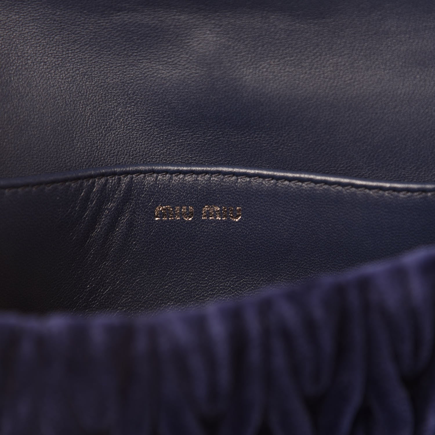 Miu Miu Velluto Matelasse Crystal Embellished Chain Shoulder Bag Inchiostro 8 of 9
