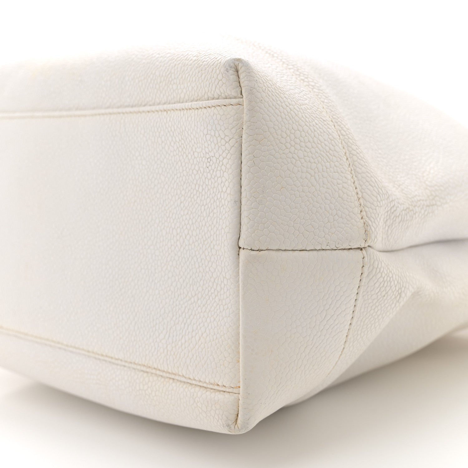 Chanel Caviar CC Shoulder Bag White 11 of 20