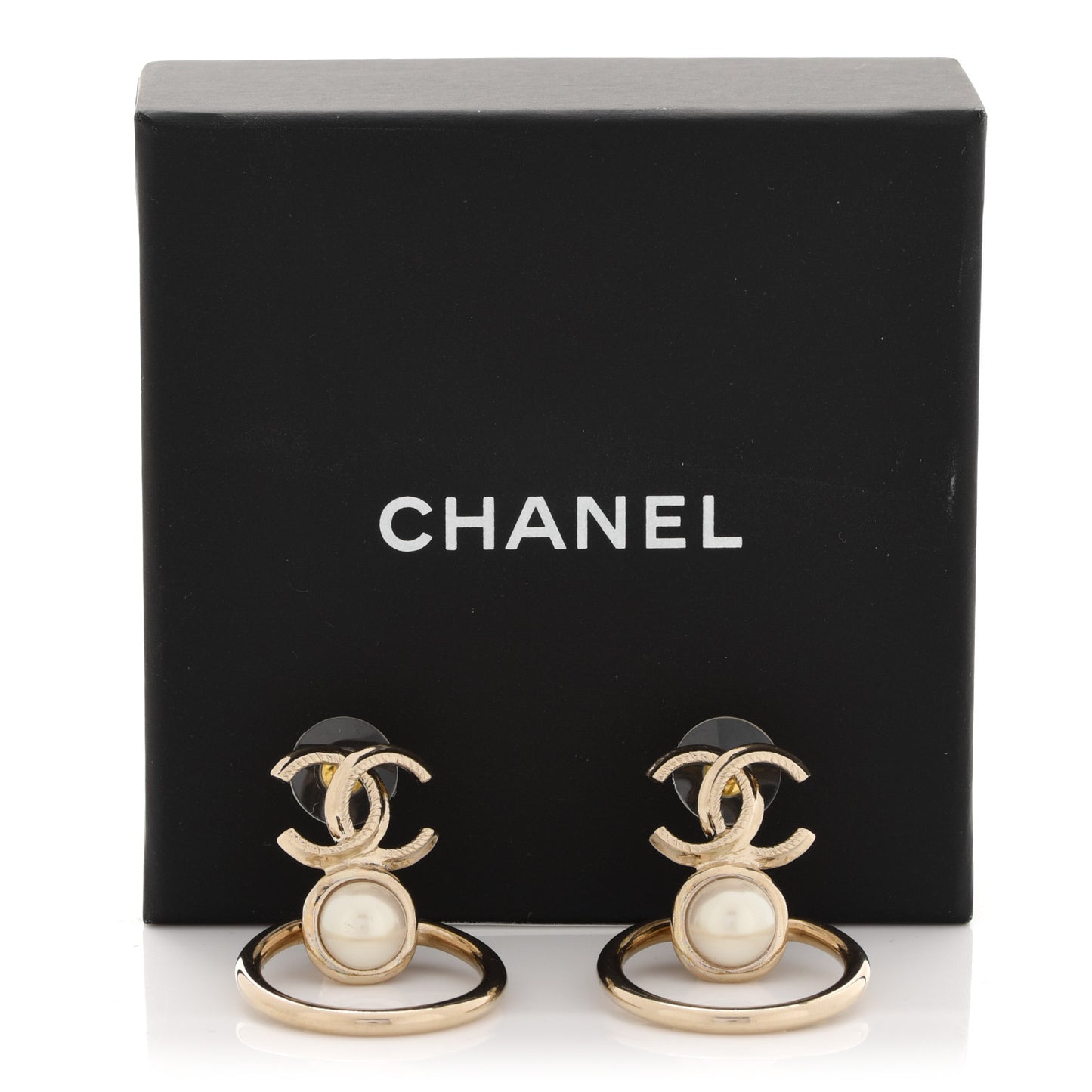 Metal Pearl CC Hoop Drop Earrings Gold