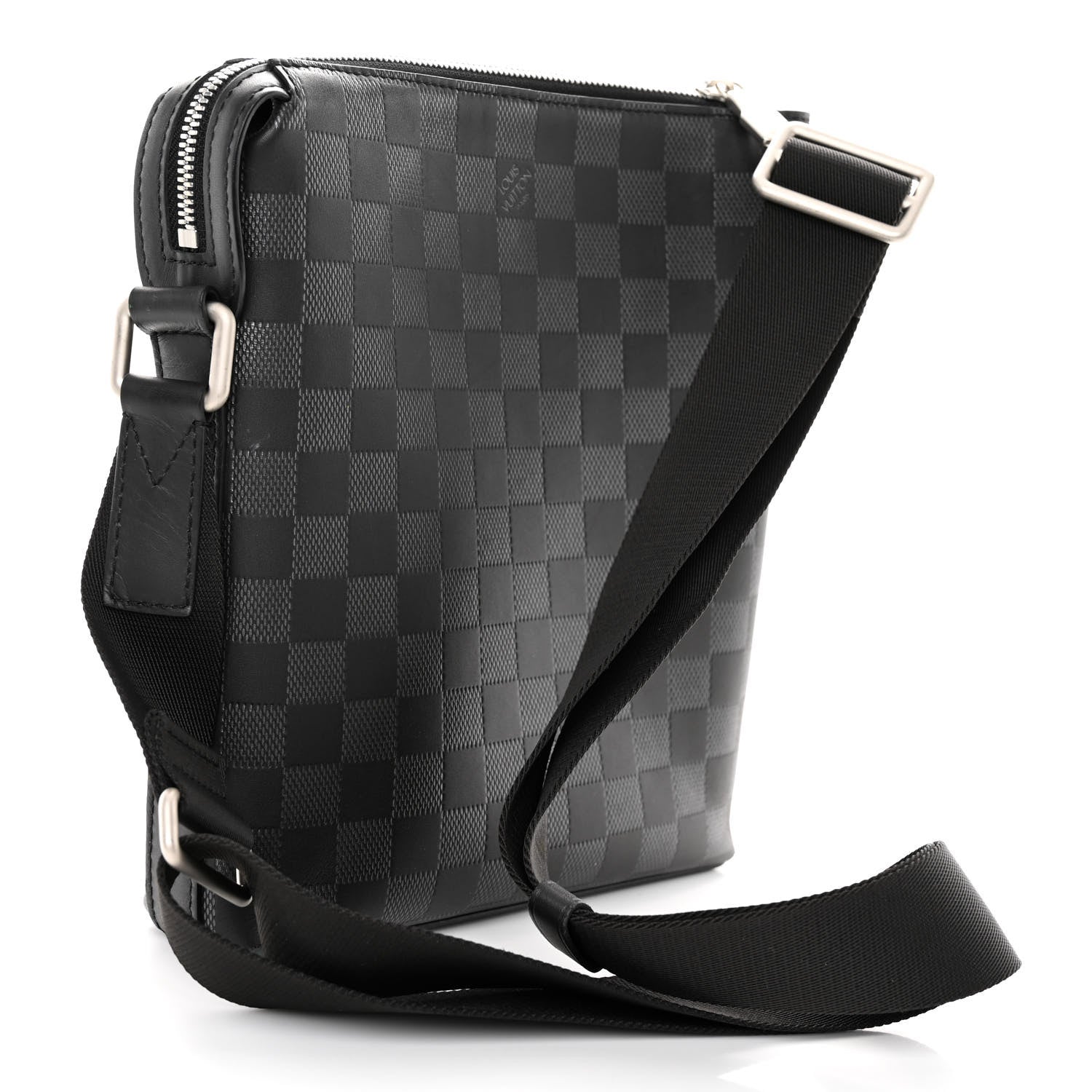 Louis Vuitton Damier Infini Discovery Messenger BB Onyx 3 of 9