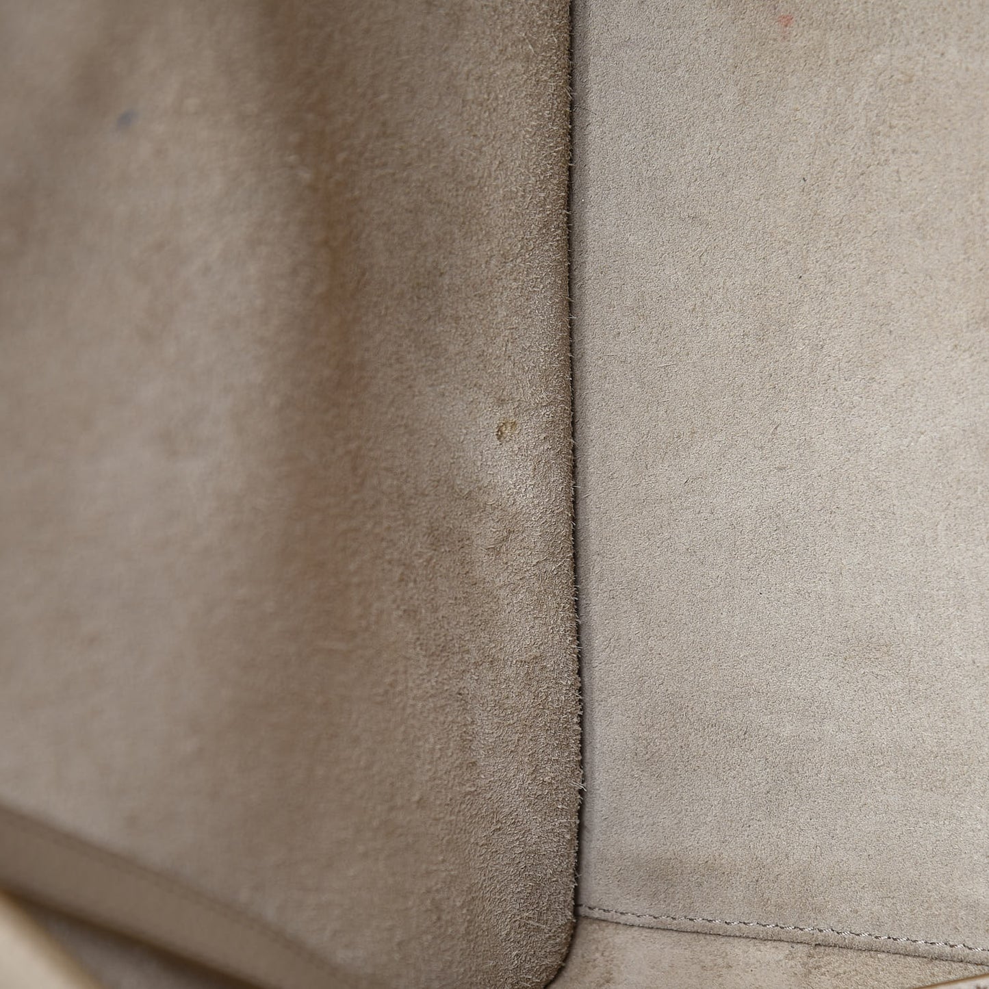 Supple Calfskin Medium Phantom Luggage Beige