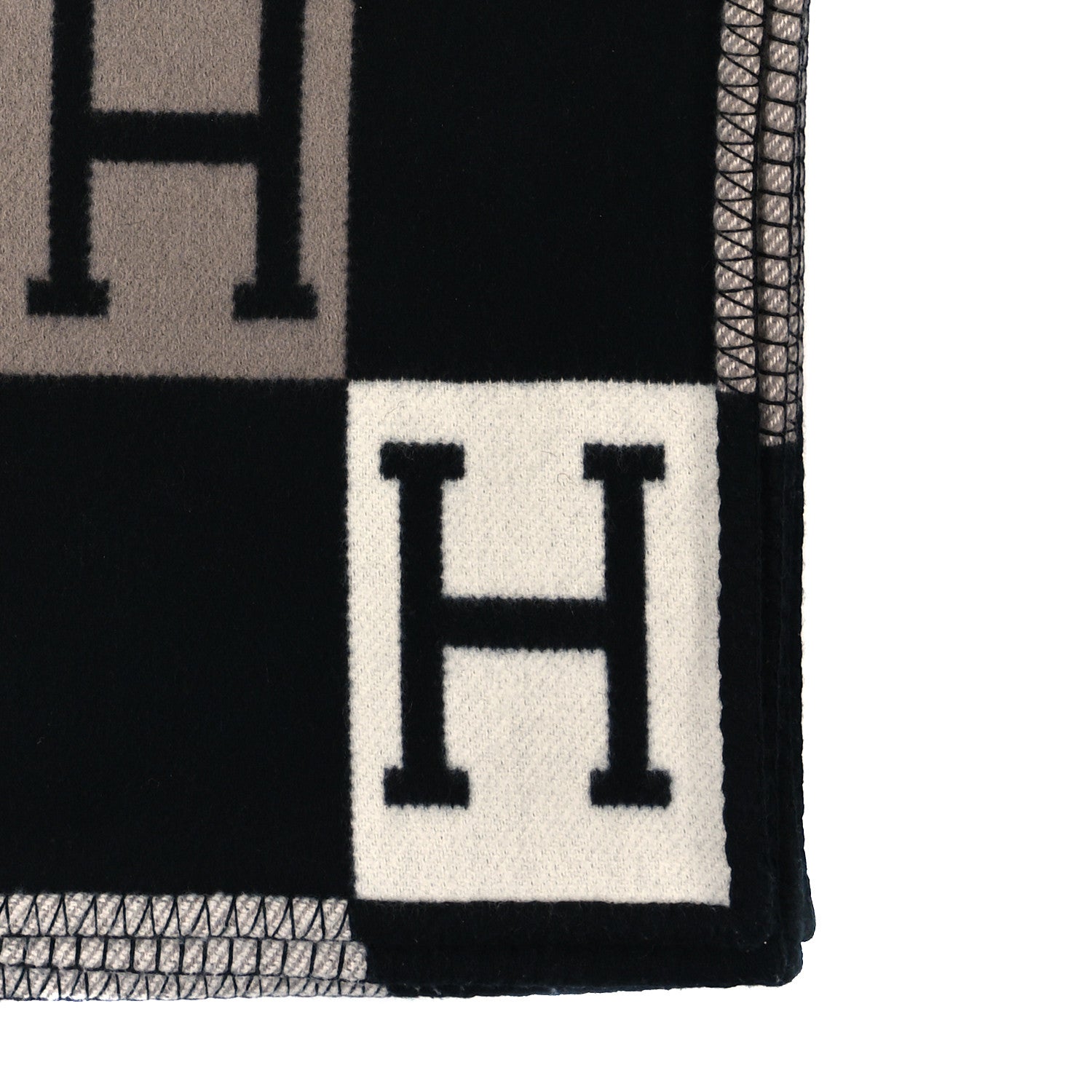 Hermes Wool Cashmere Avalon III Blanket Ecru Black 3 of 4