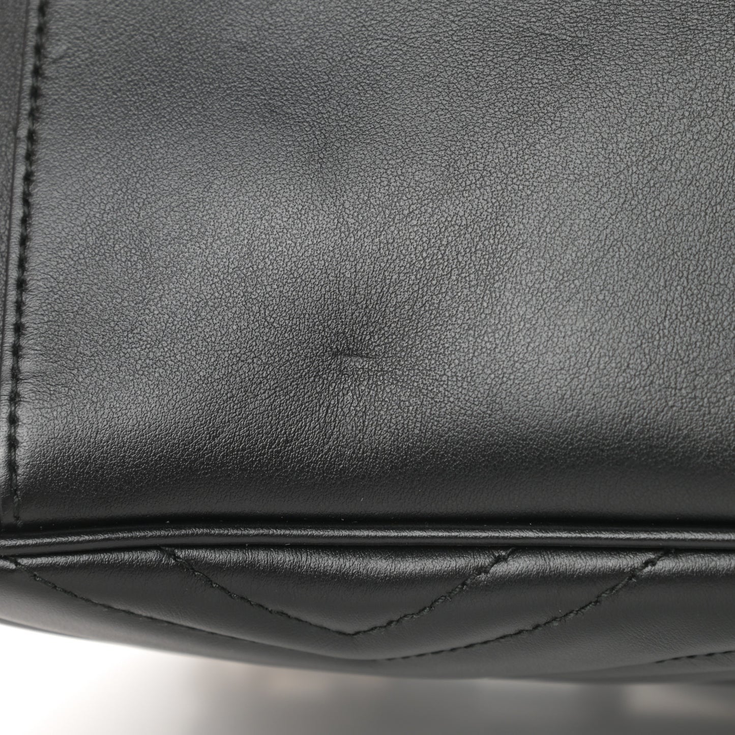 Calfskin Matelasse Small GG Marmont Top Handle Shoulder Bag Black