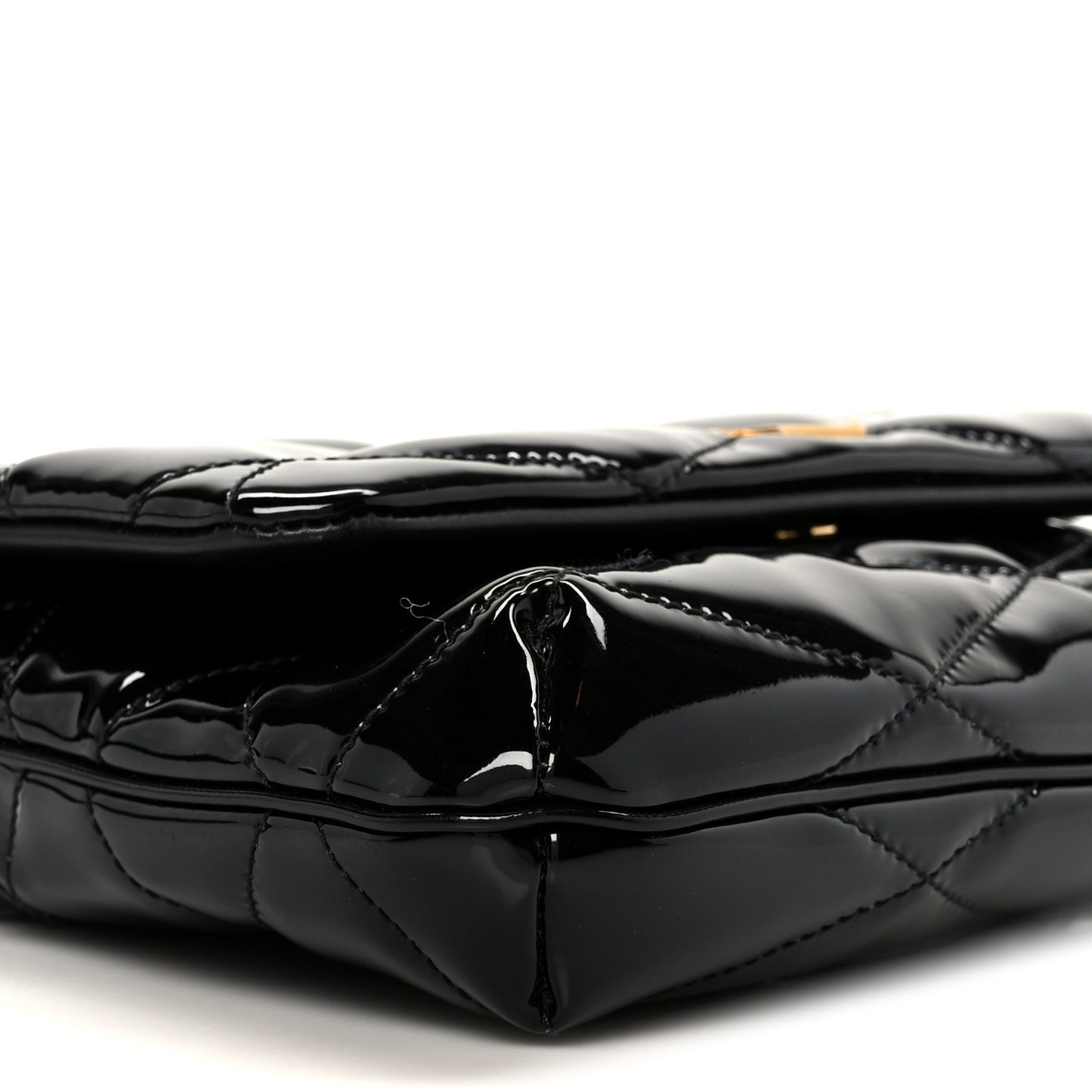 Patent Quilted Le 57 Diamond Shoulder Bag Black