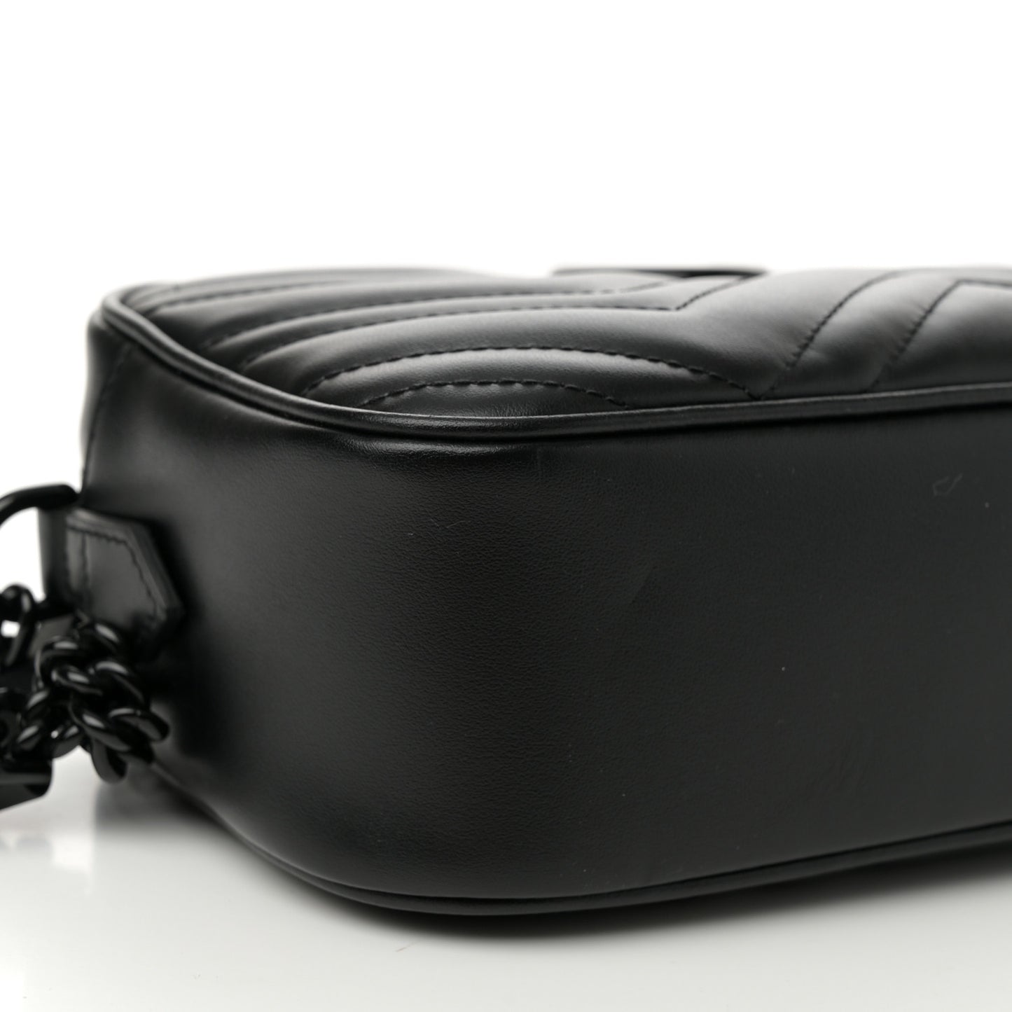 Calfskin Matelasse Monochrome Small GG Marmont Chain Shoulder Bag Black