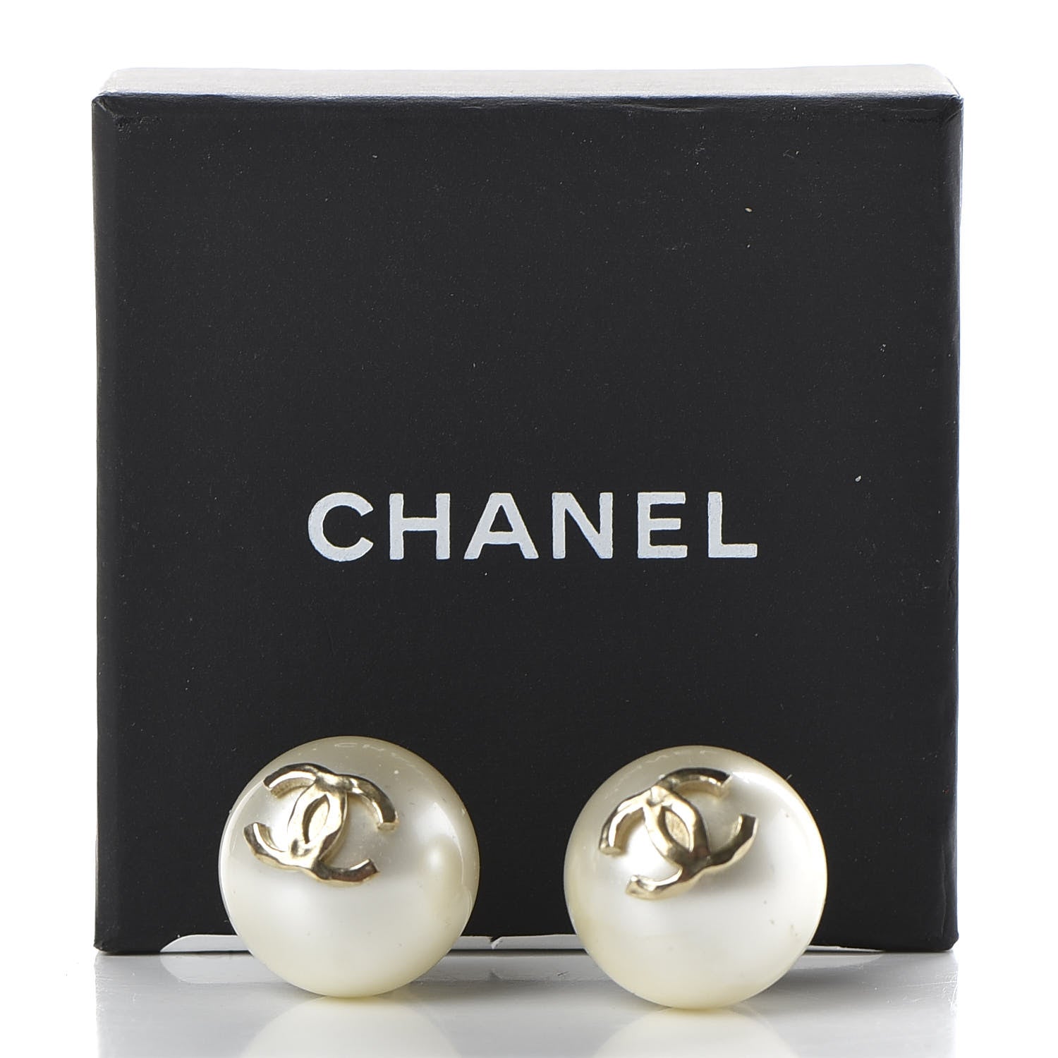 Chanel Pearl CC Large Earrings Gold 5 of 5