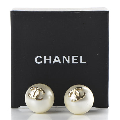 Chanel Pearl CC Large Earrings Gold 5 of 5