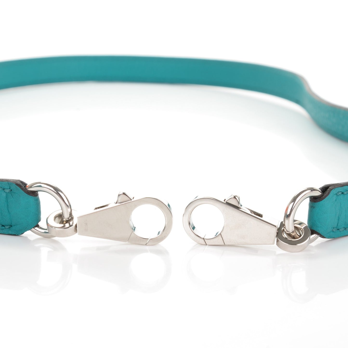 Taurillon Clemence Kelly Retourne 28 Bleu Paon