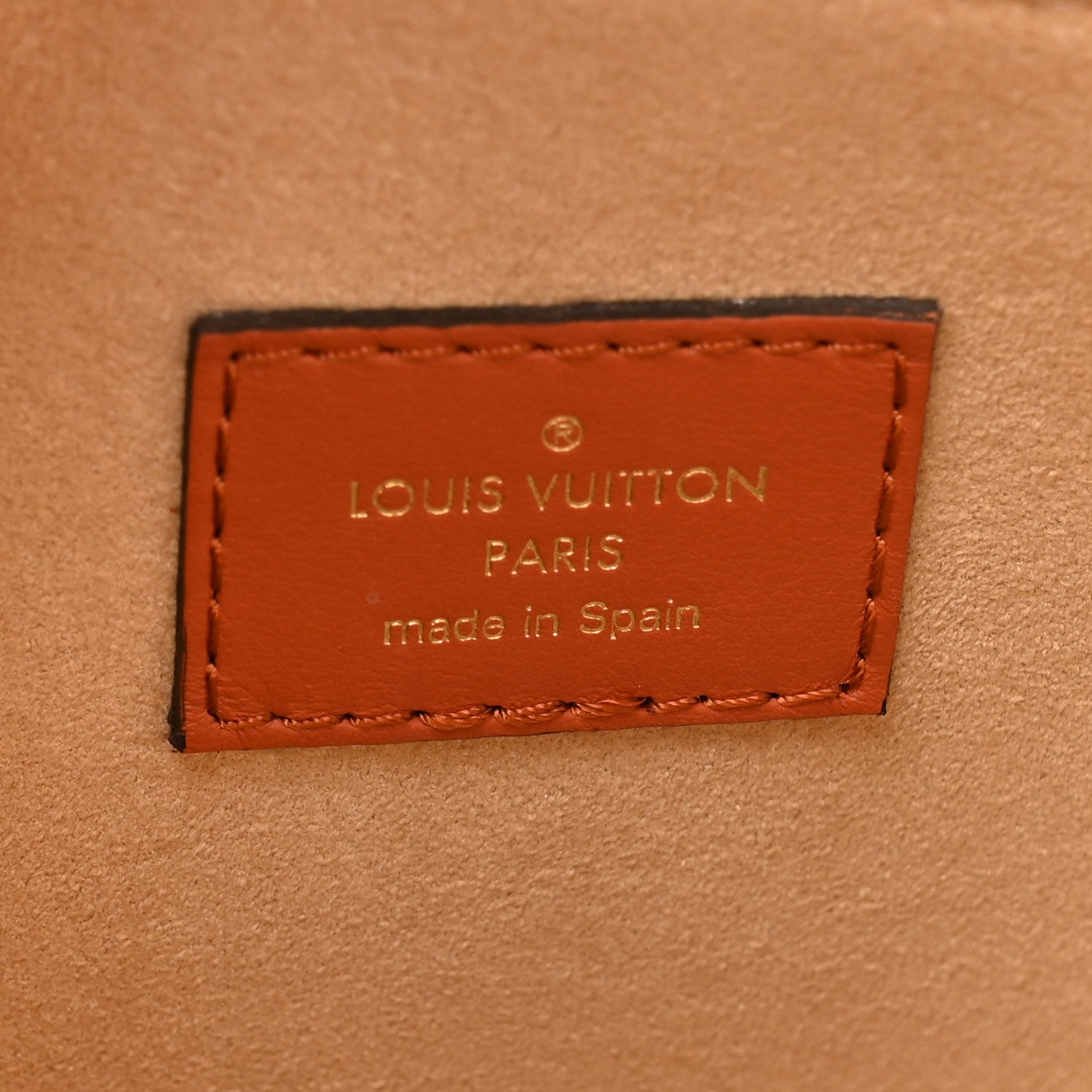 Louis Vuitton Calfskin Monogram Tufting On My Side Galet 6 of 11