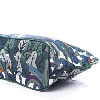 Hermes Silk Jardin D'Osier Bolide Case TGM Emerald Green 7 of 9