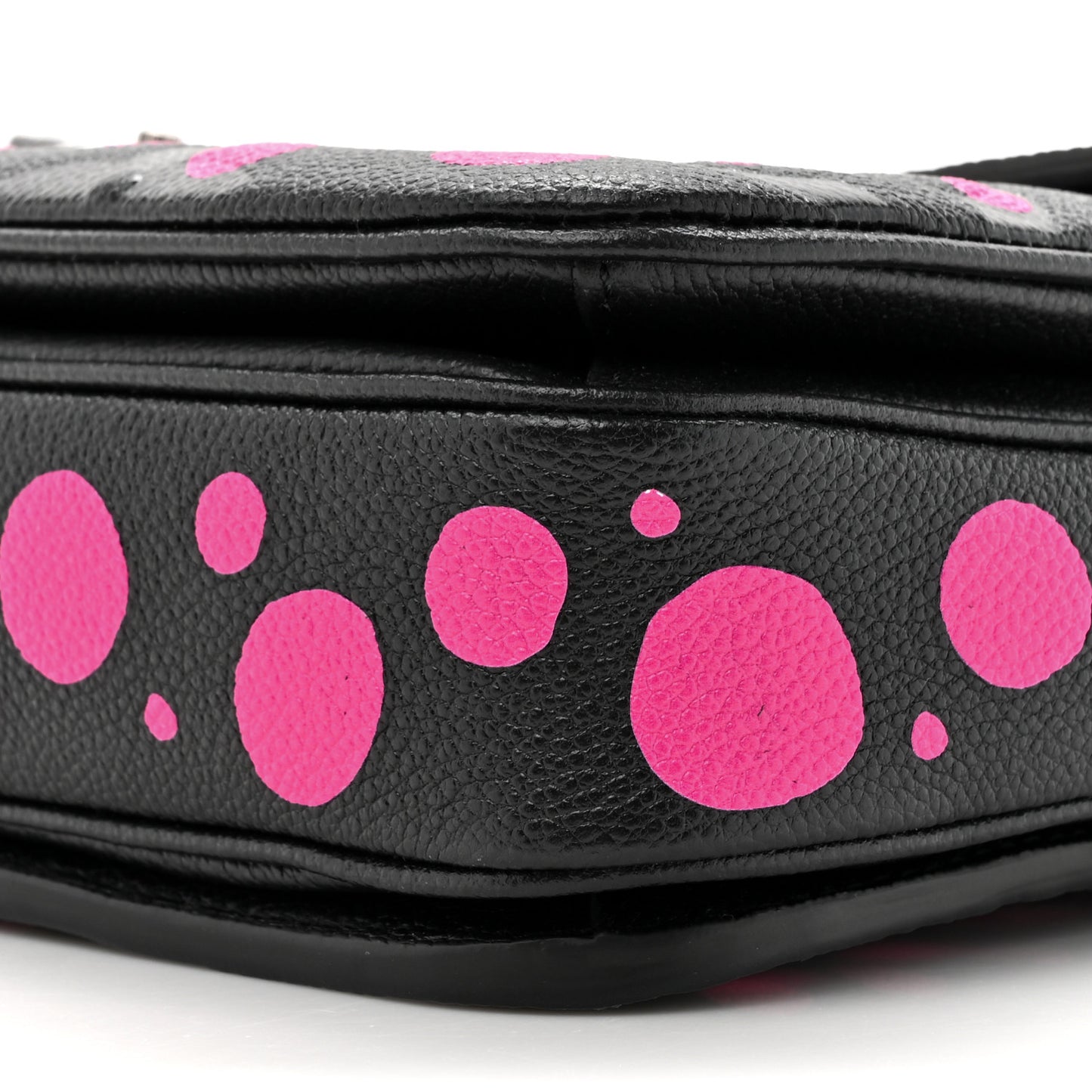 LV x YK Empreinte Monogram Giant Pochette Metis Black Fuchsia