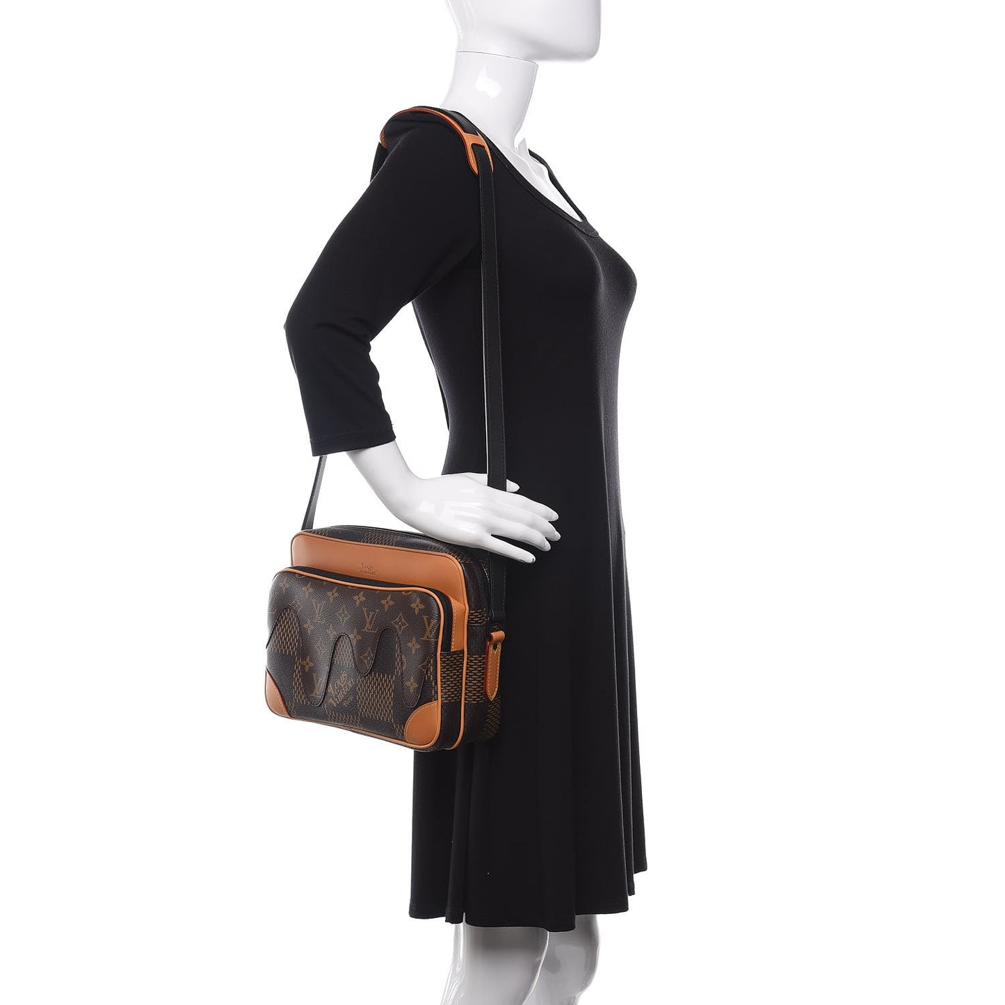 X NIGO Giant Damier Ebene Monogram Nil Messenger