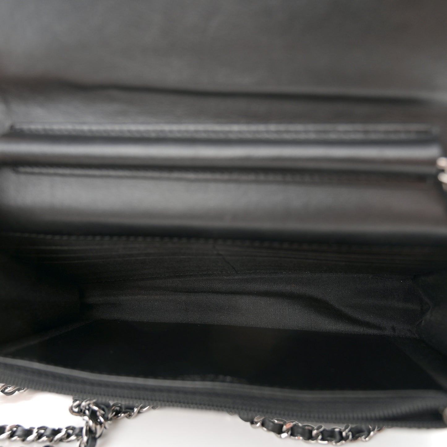 Lambskin Chevron Quilted Wallet On Chain WOC Black