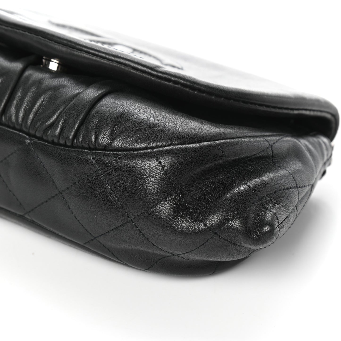 Lambskin Half Moon Wallet On Chain WOC Black
