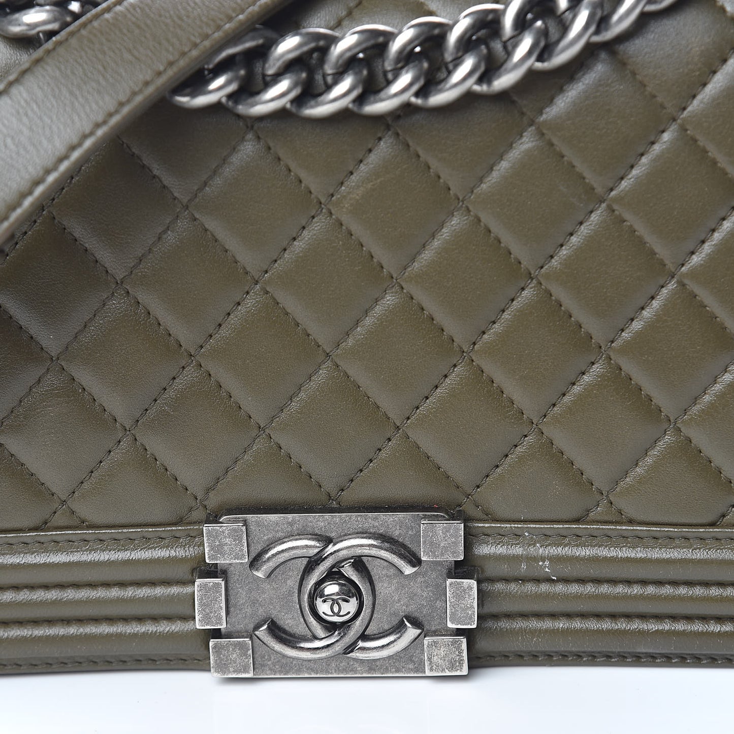 Lambskin Quilted Medium Boy Flap Khaki