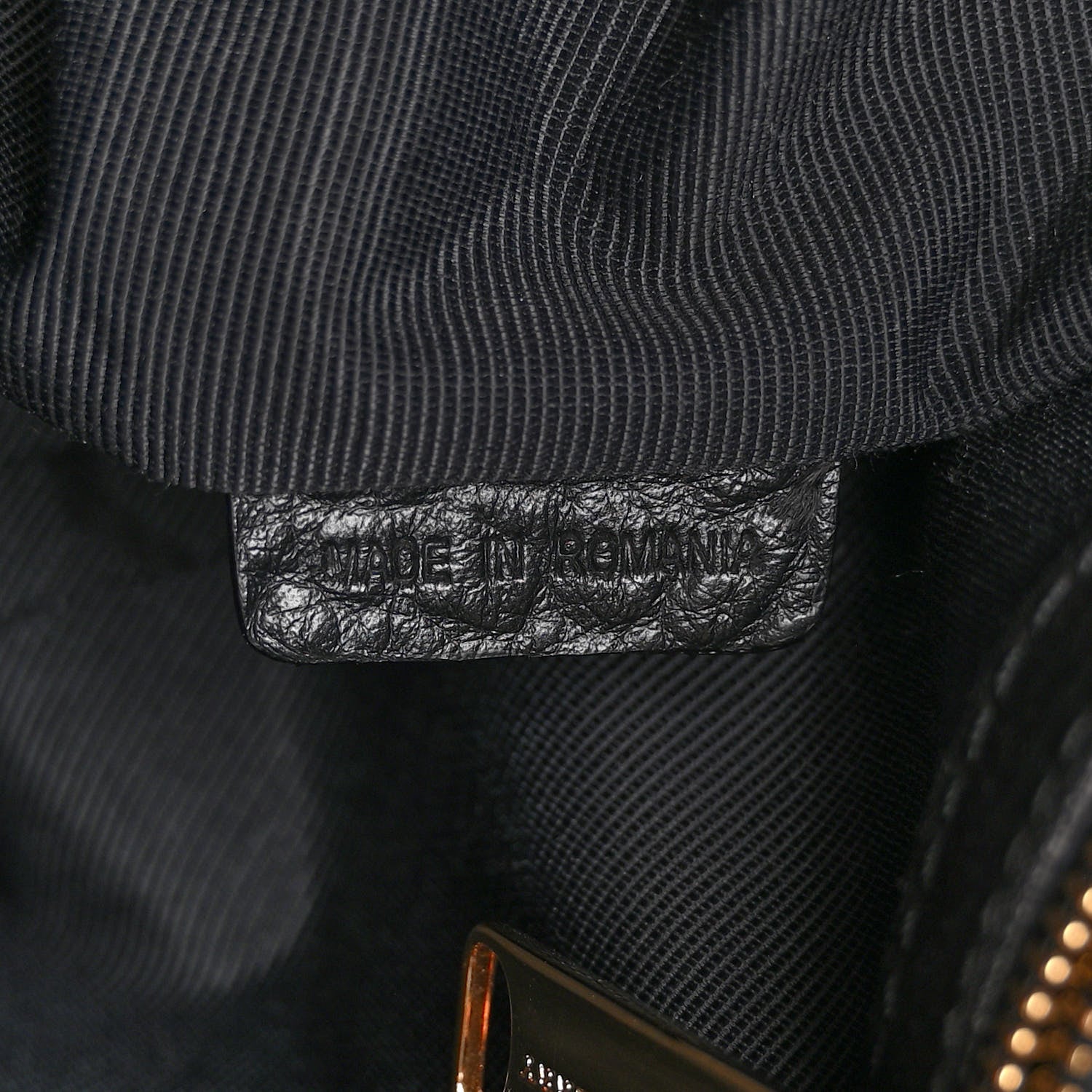 Burberry Signature Grain Large Mildenhall Shoulder Bag Black 7 of 13
